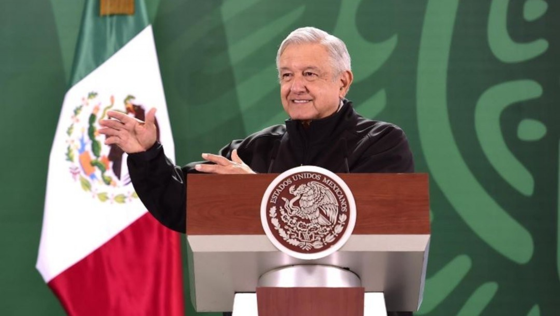 AMLO invita a nueva subasta en Los Pinos; habrá iPads y celulares