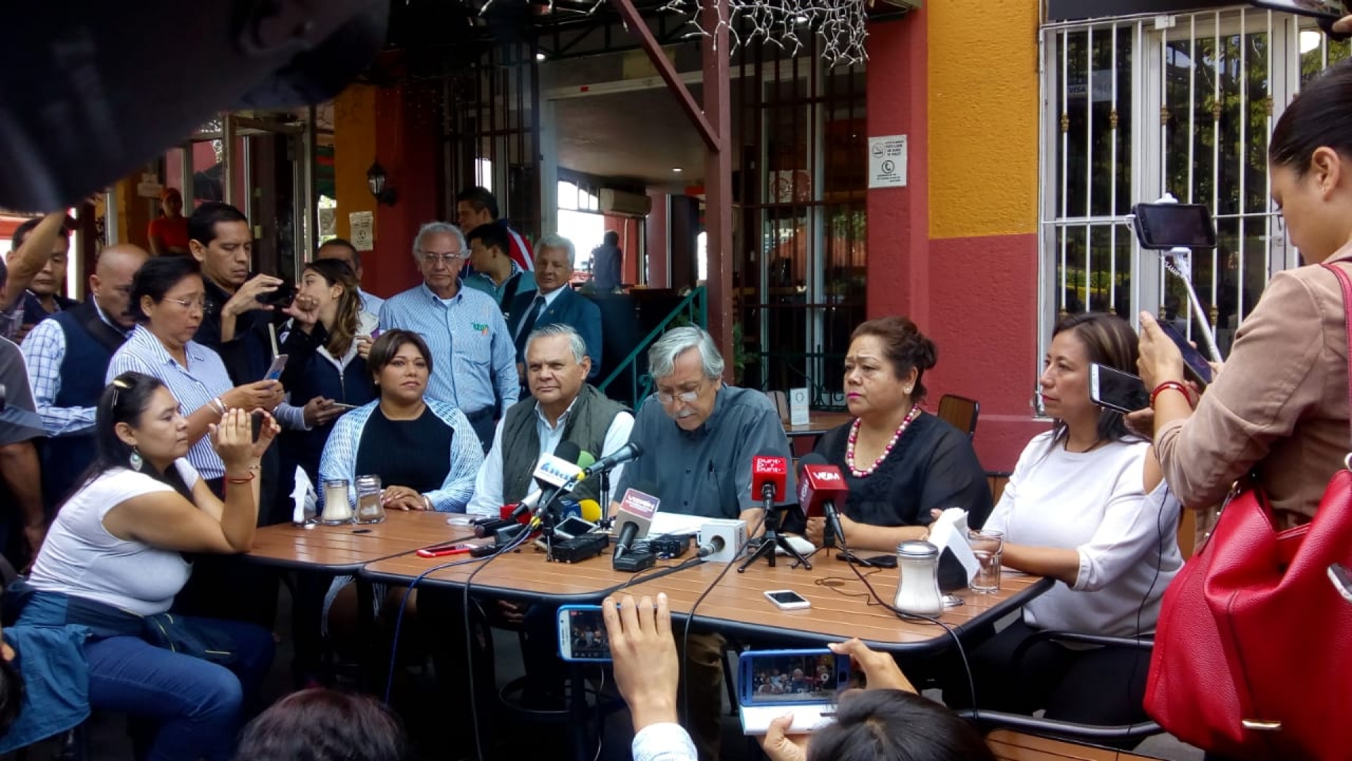 Rechazan fractura en grupo parlamentario de Morena