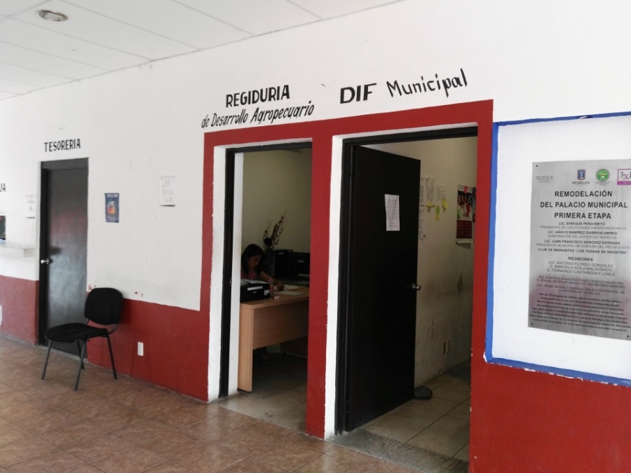 Acusan al DIF de Coatlán del Río no contar con trabajadora social