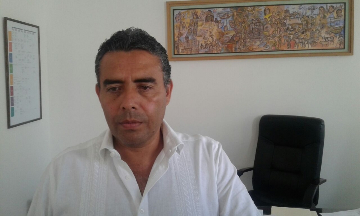 Denuncian ante Fiscalía expedición ilegal de permisos para taxis y “rutas”