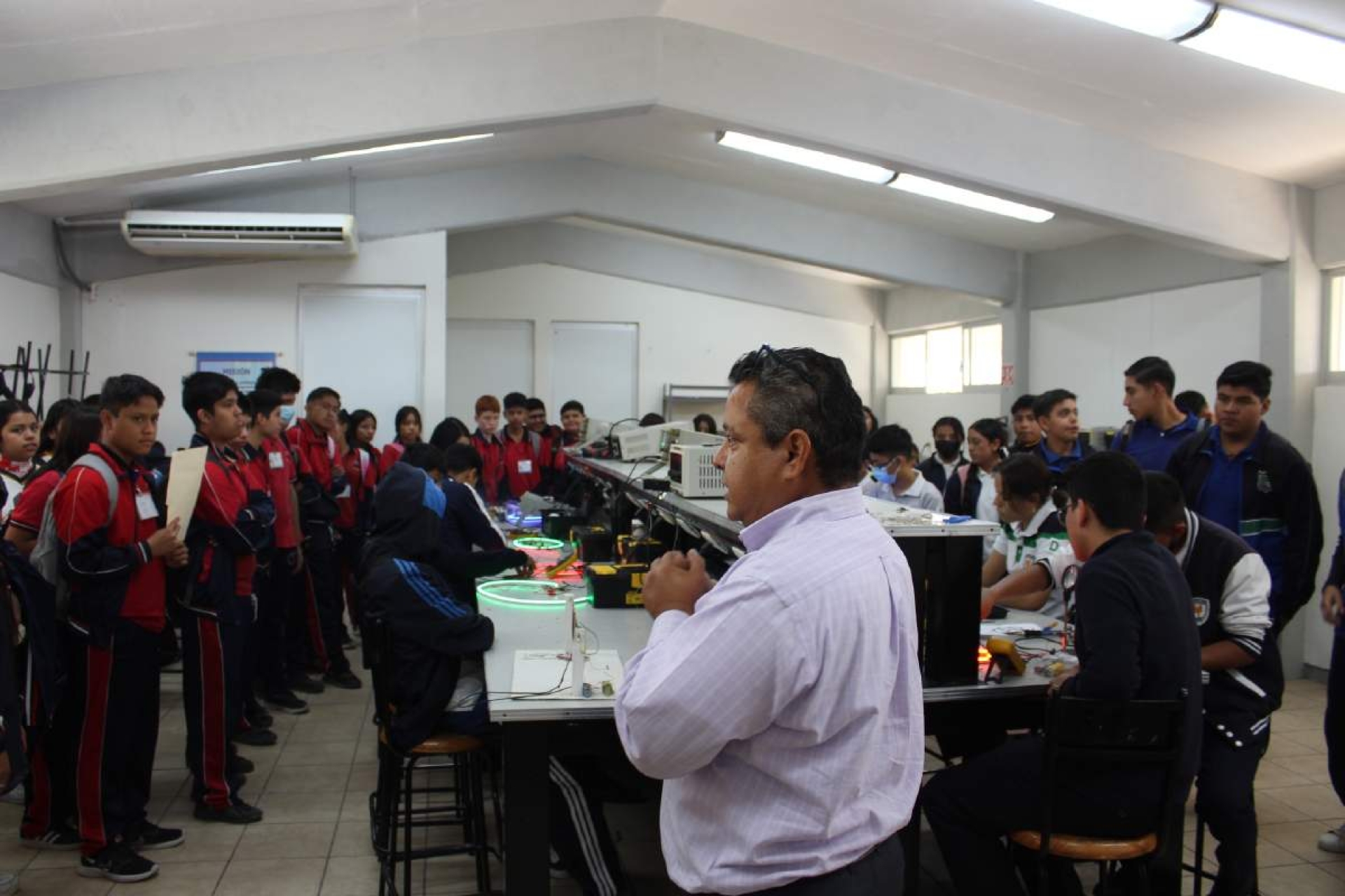 Realizan expo “Prepárate para el Cecyte” en Yecapixtla