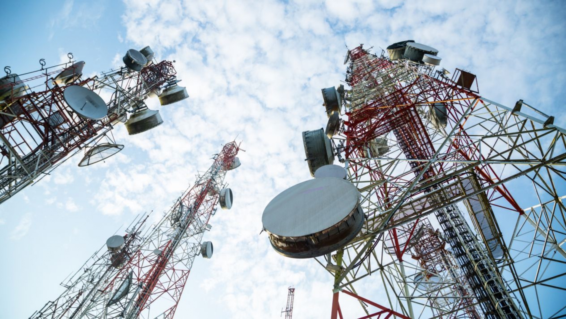 Fibra Sites, de Slim, debuta en la Bolsa Mexicana de Valores con colocación de 12,036 millones de pesos