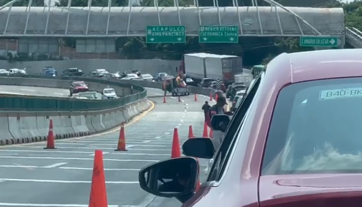 Reducción de carriles en el paso exprés, a la altura de Tabachines