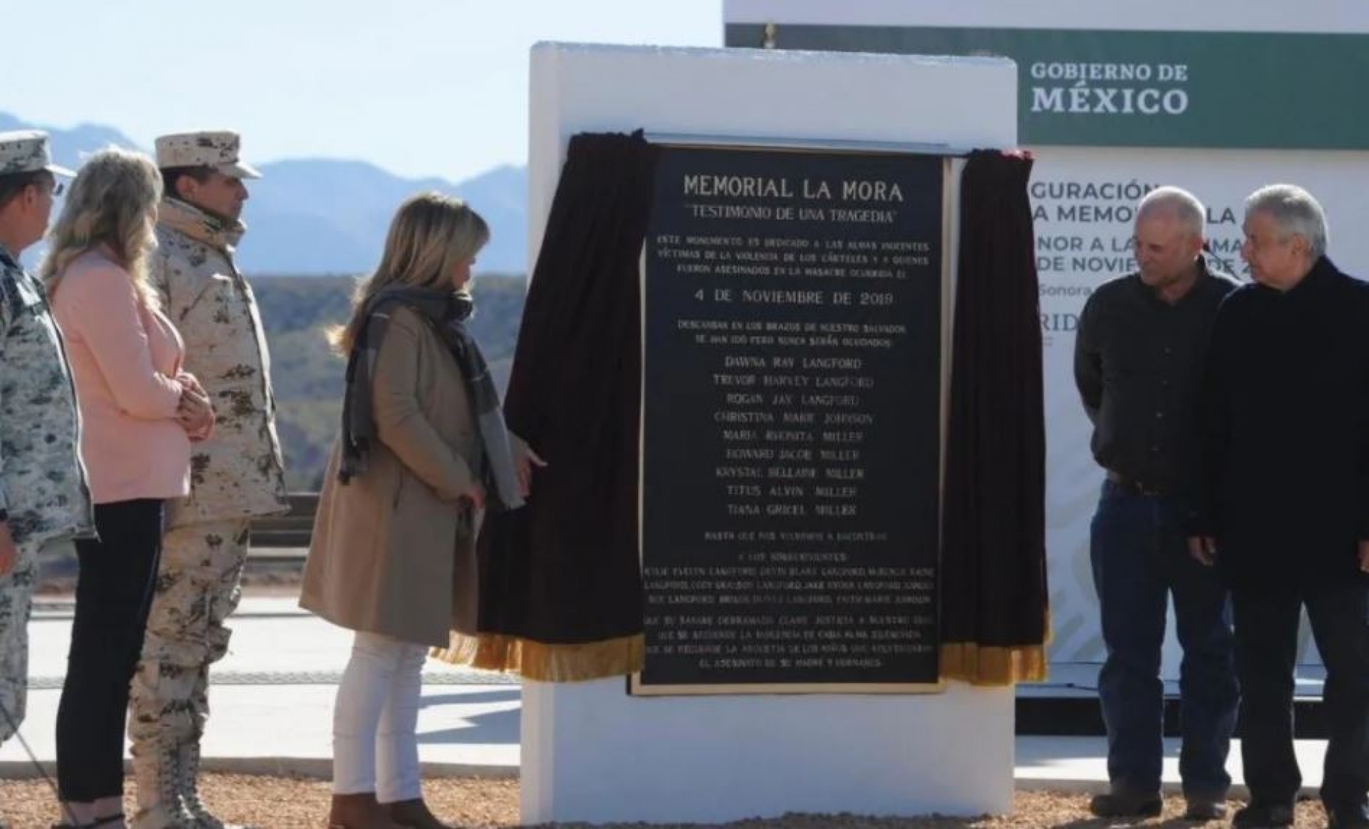 AMLO y Claudia Pavlovich inauguran monumento en memoria de los LeBaron