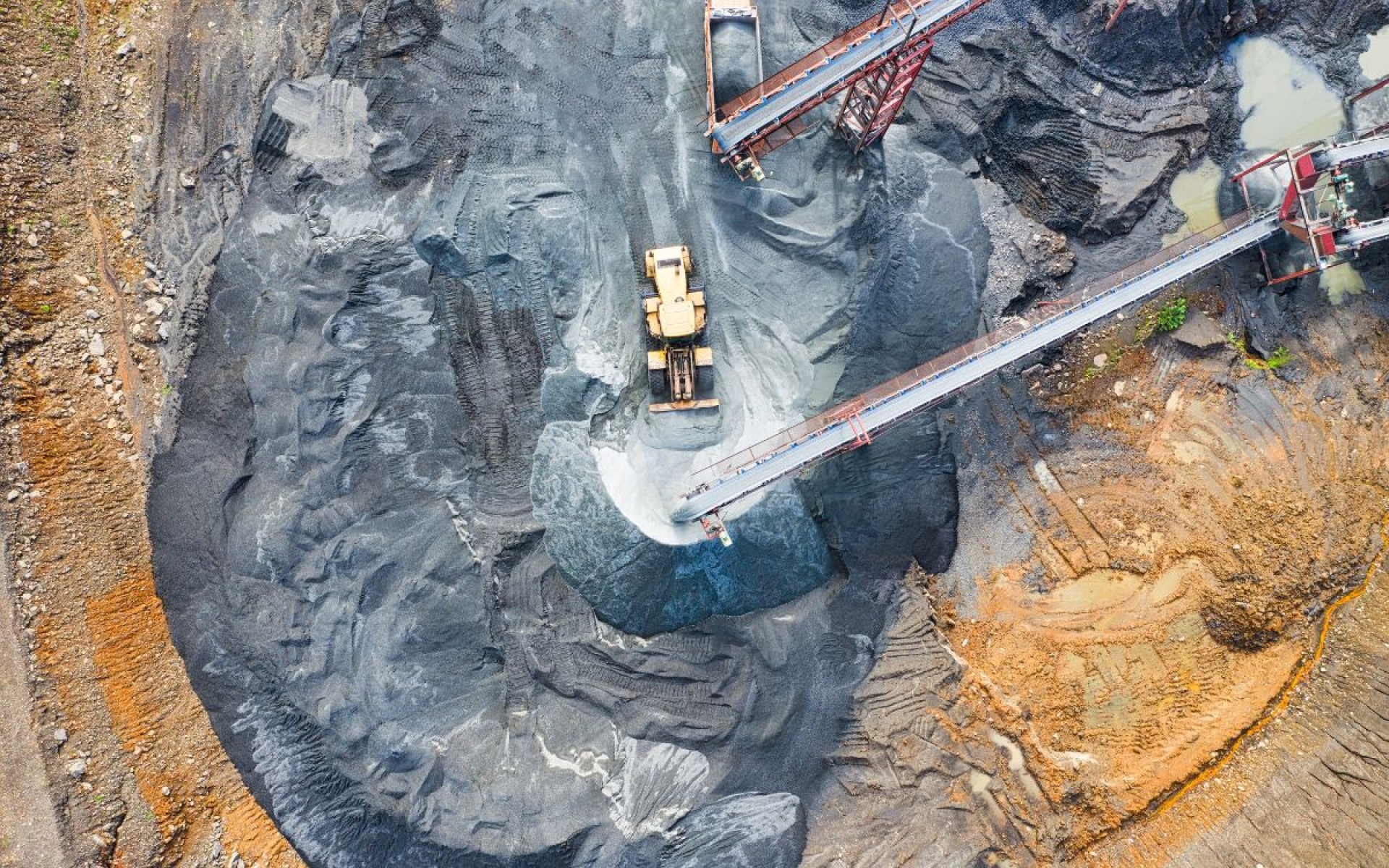 Grupo armado roba cargamento de oro, plata y otros minerales en Zacatecas