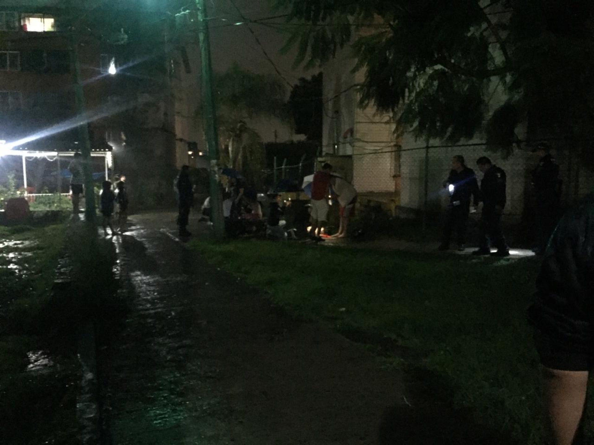 Lesionan a tiros a dos personas en la UH Ciudad Chapultepec