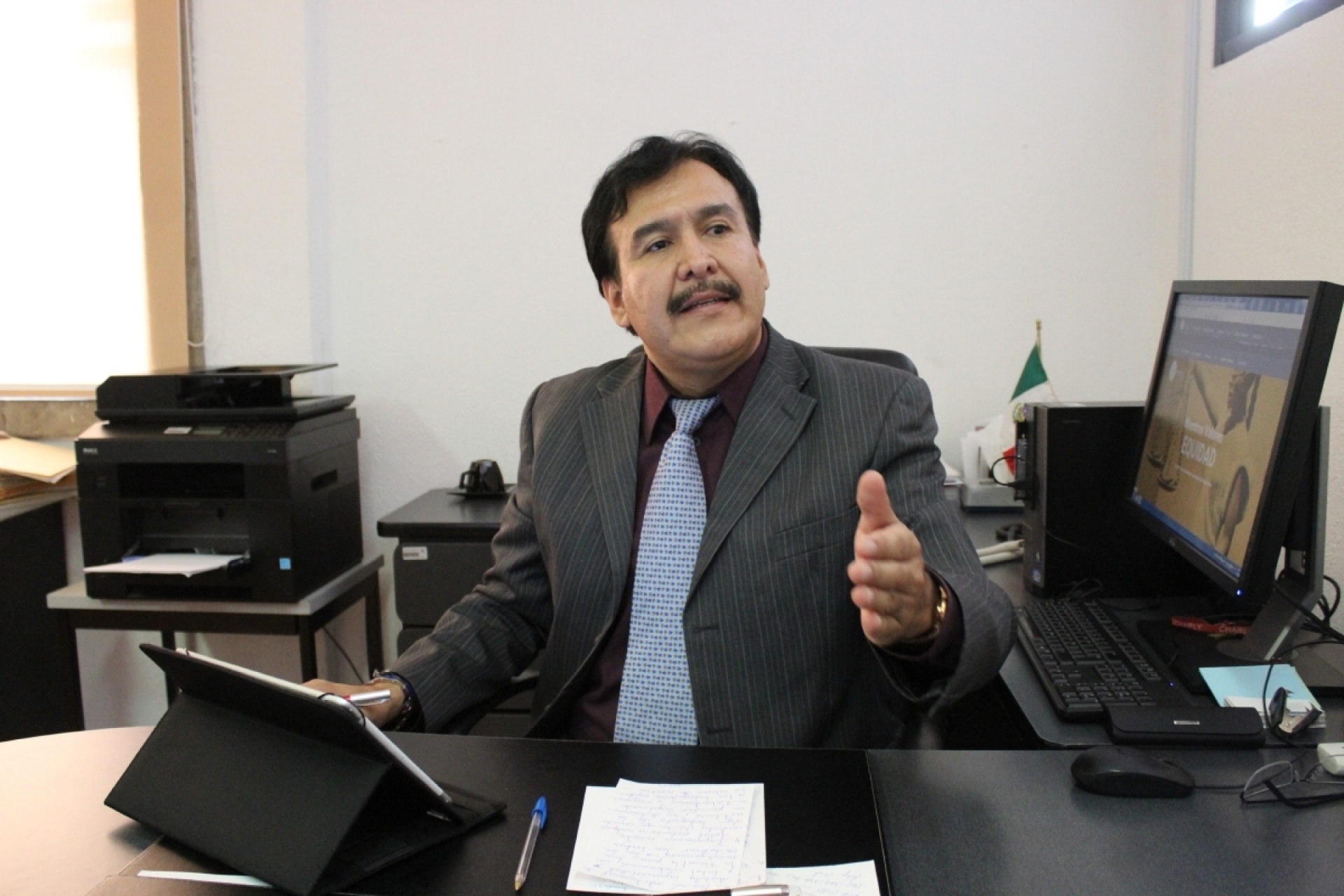 Gana magistrado derecho a permanecer 20 años en el cargo