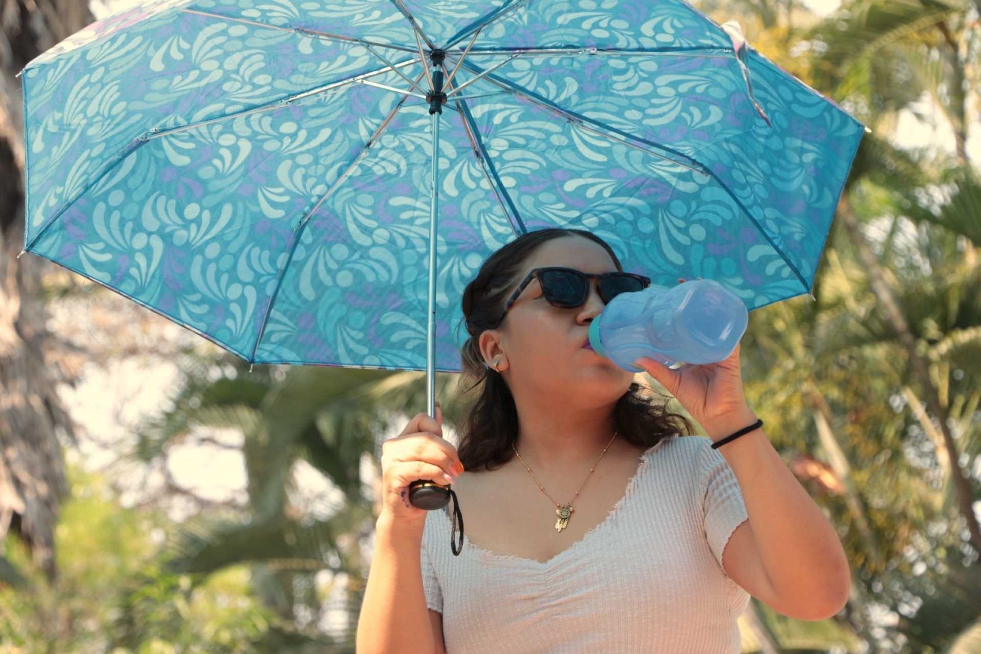 Se mantiene calor agobiante en la región sur