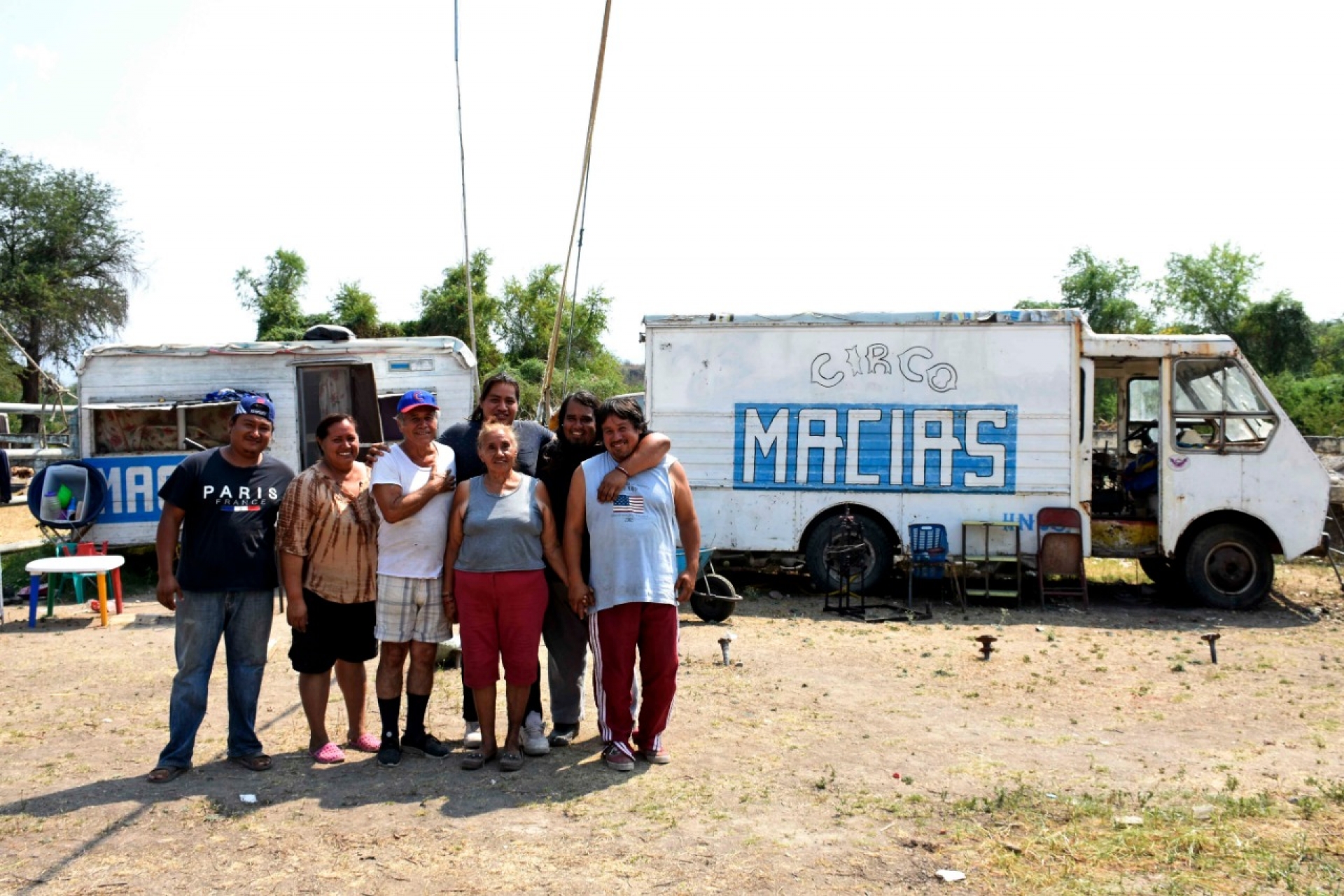 Coronavirus acorrala a familia circense en Puente de Ixtla