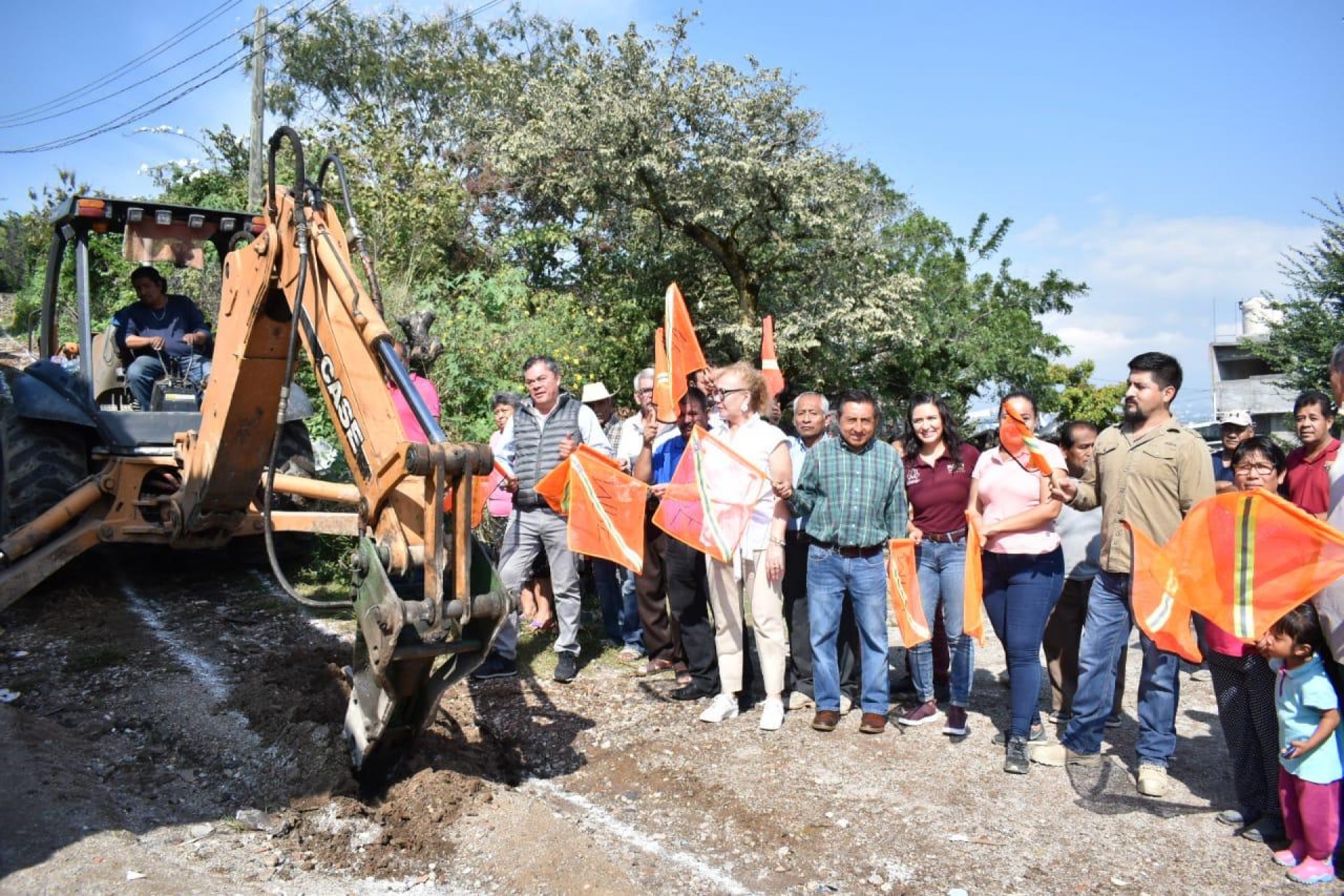 Inicia construcción de drenajes sanitarios y muro de contención en Jiutepec