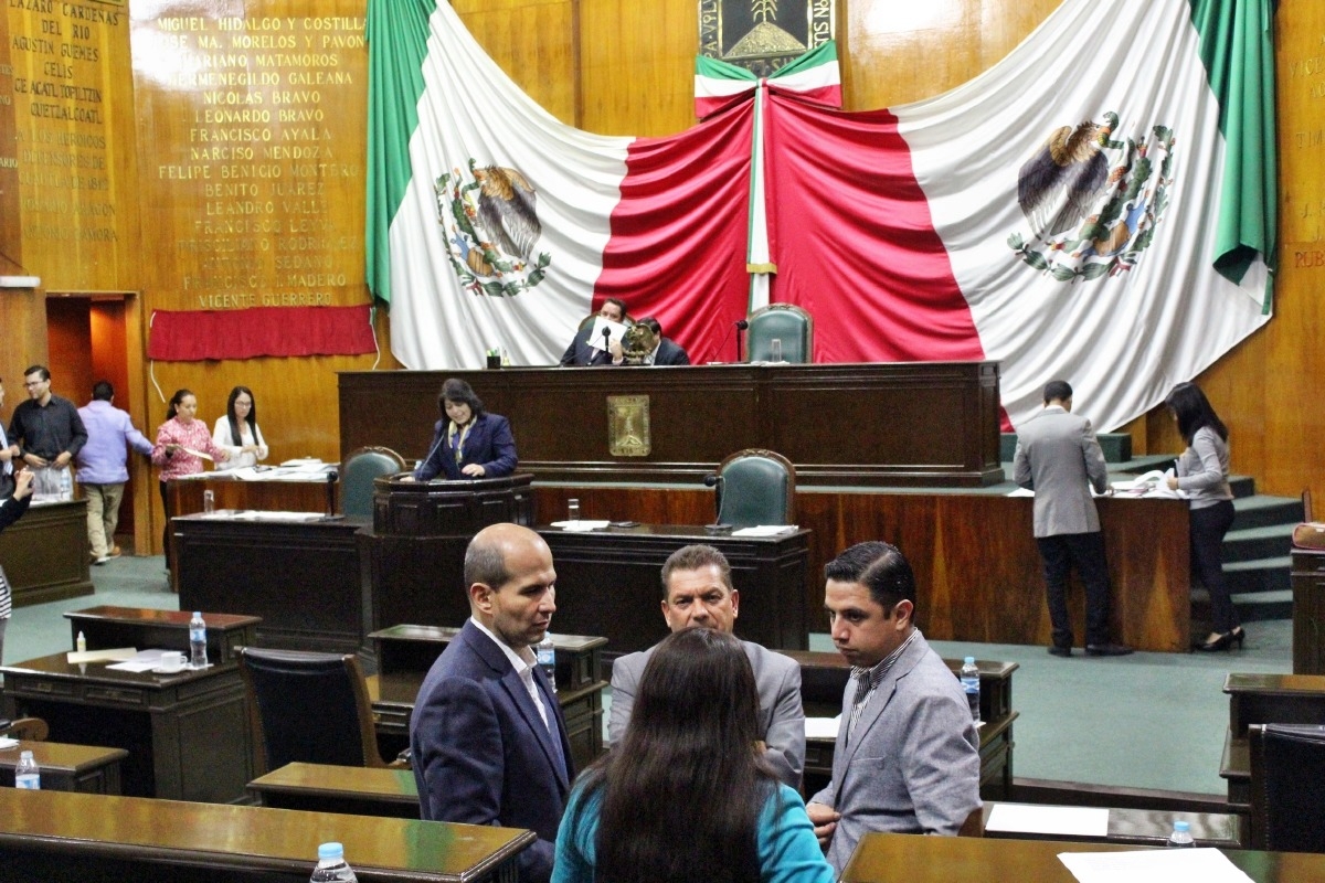 Promueve Congreso que se sancione a exfuncionarios