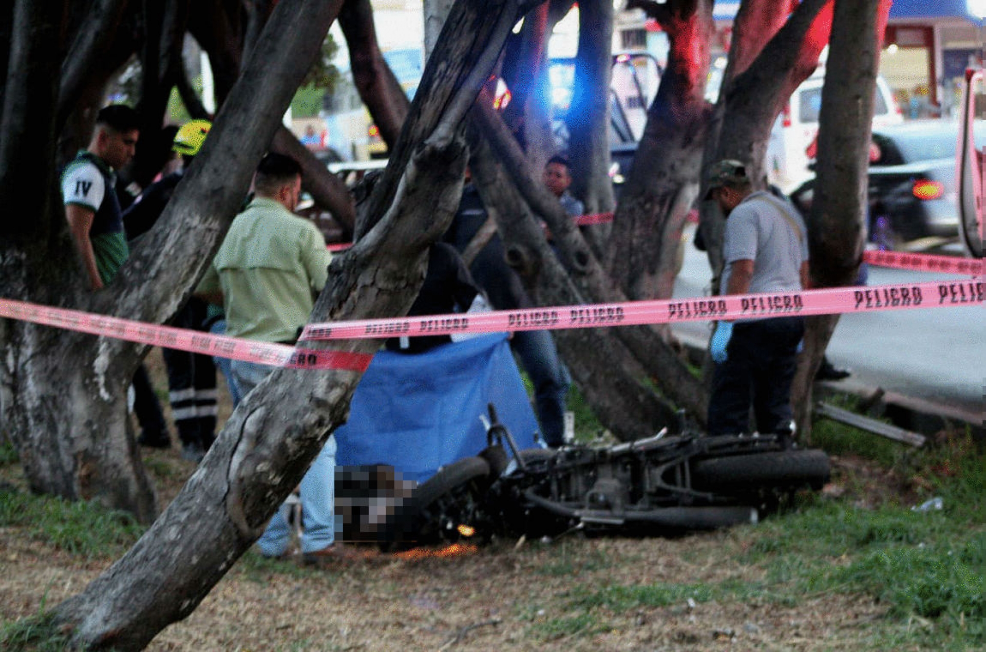 Muere un motociclista en un accidente en el bulevar Cuauhnáhuac