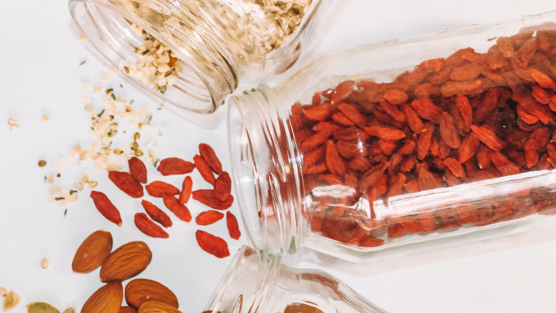 5 superfoods para mejorar las defensas y cómo utilizarlas