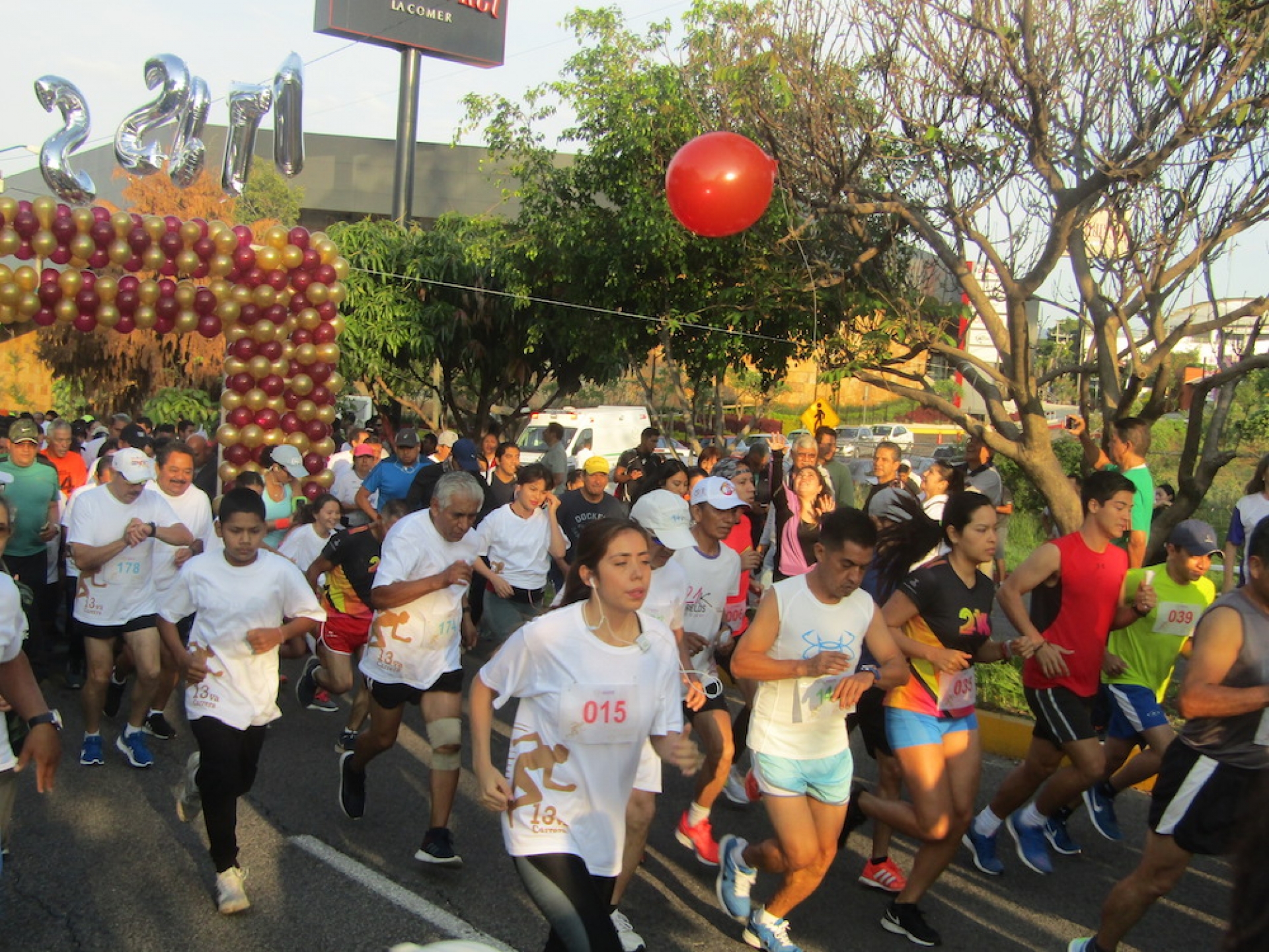 Julio César Morales y Estephanie Lizardi conquistan la 13ava “Carrera CORRISSSTE 10 Km”