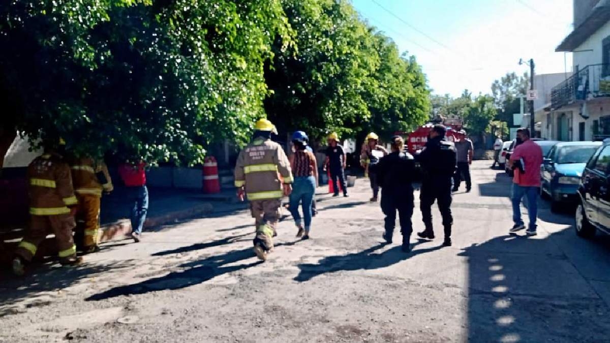 Evacuan edificio de la Jurisdicción Sanitaria III por supuesto sismo