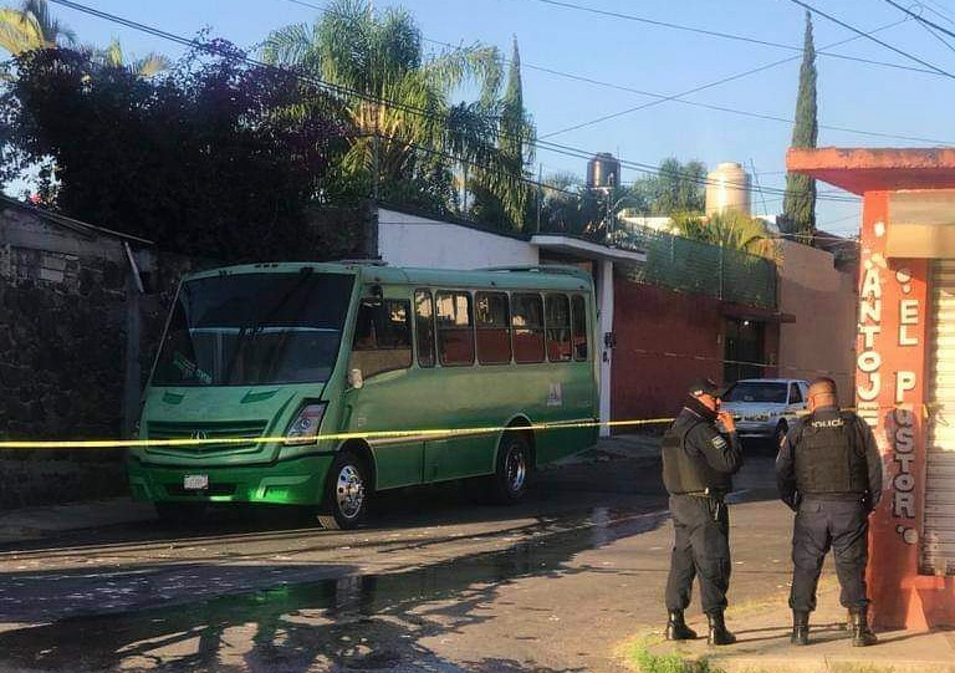 Presunto suicidio de operador de línea 'Chapulines', en Flores Magón