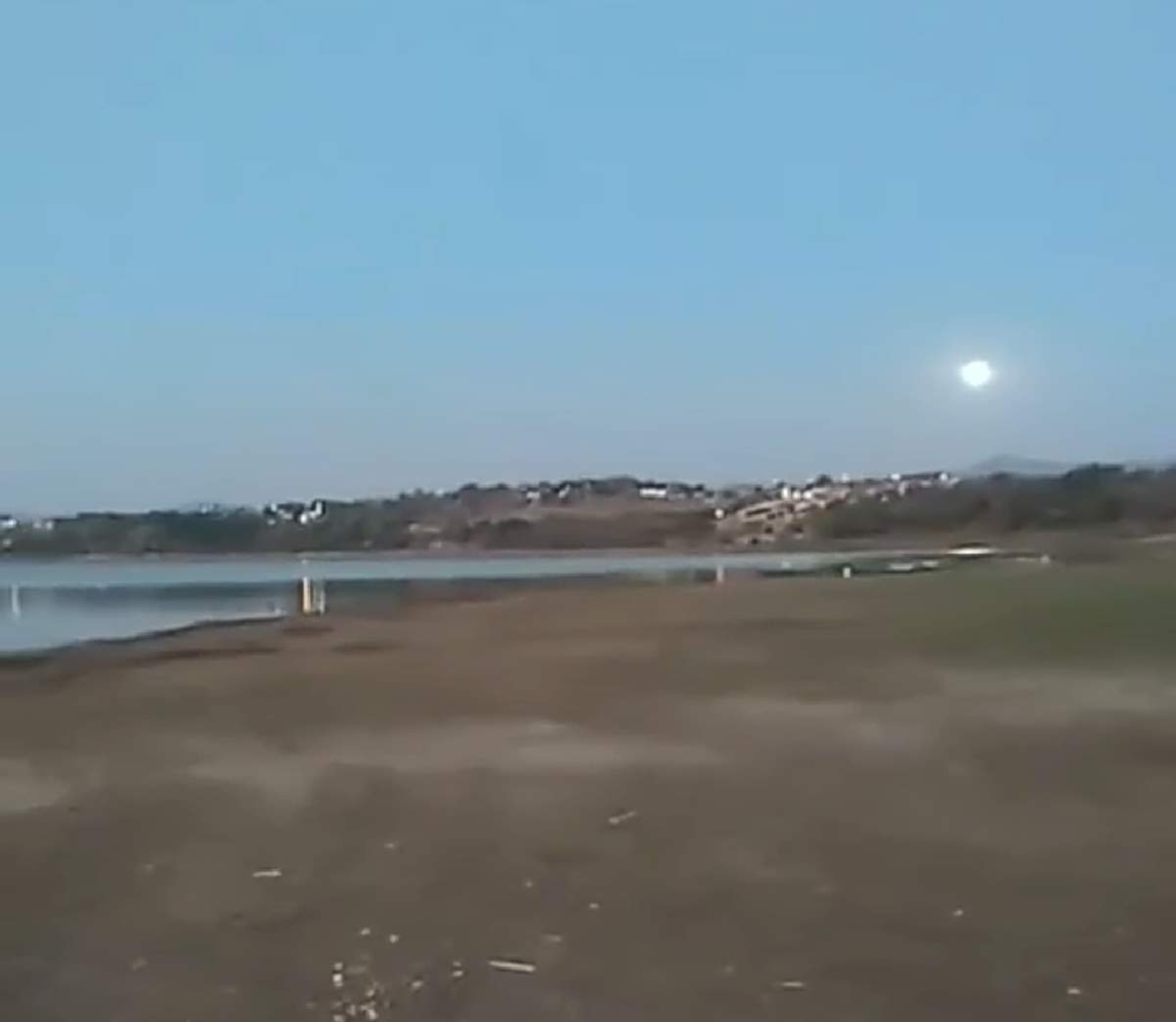 Preocupa a pescador bajo nivel de la laguna de Coatetelco