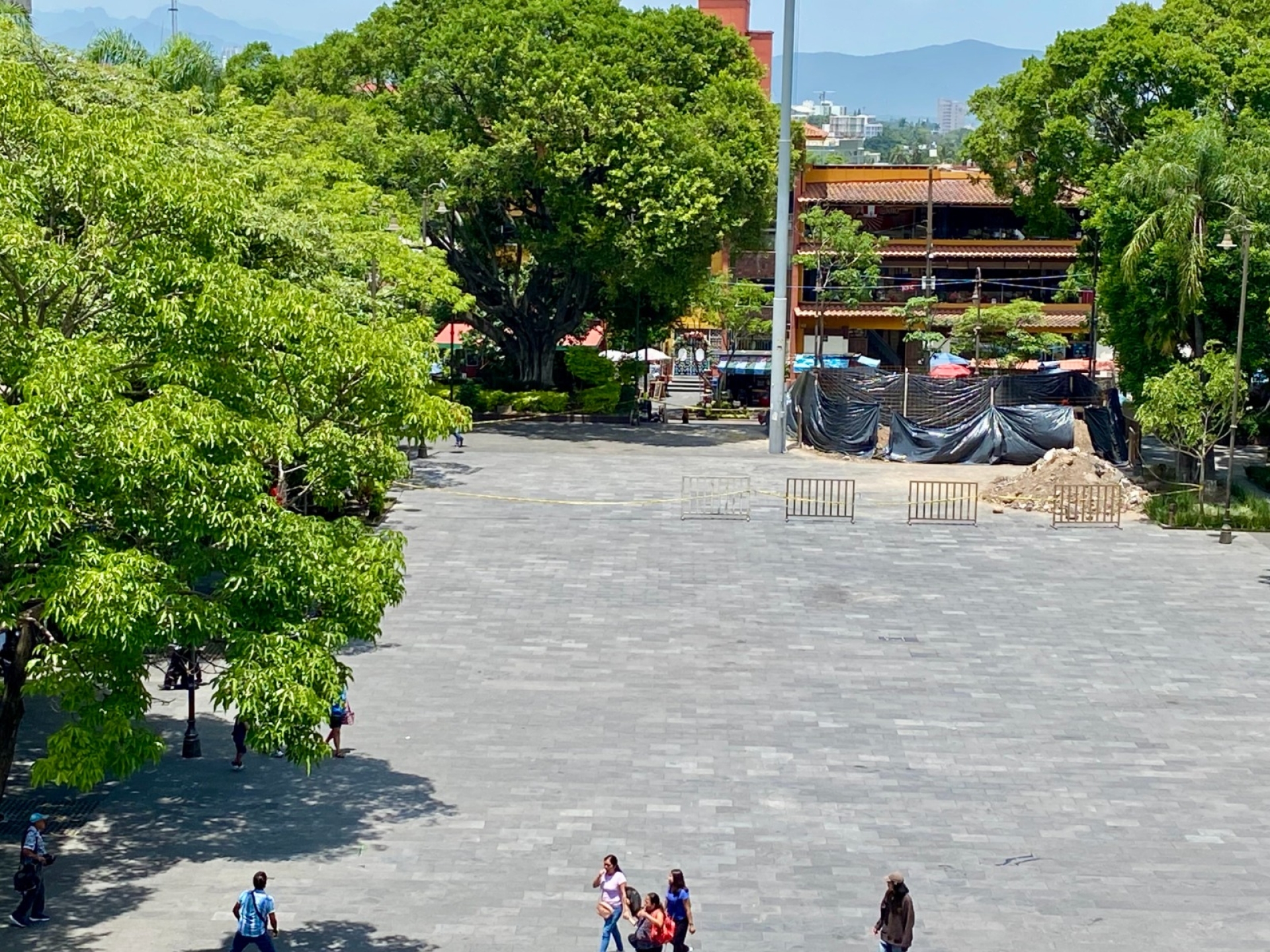 Rehabilitación de 'Plaza de Armas General Emiliano Zapata Salazar” estará lista antes del ocho de agosto