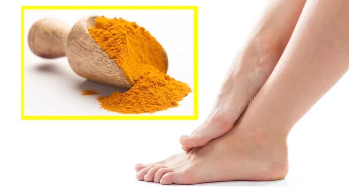 Mezcla con cúrcuma para combatir los hongos en los pies