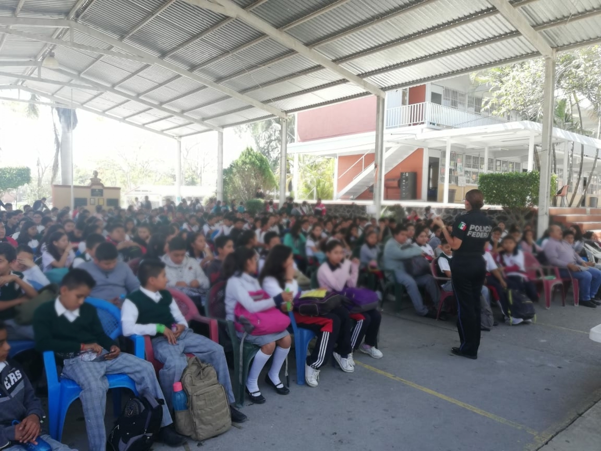 Imparte PF plática sobre delitos cibernéticos a estudiantes de secundaria