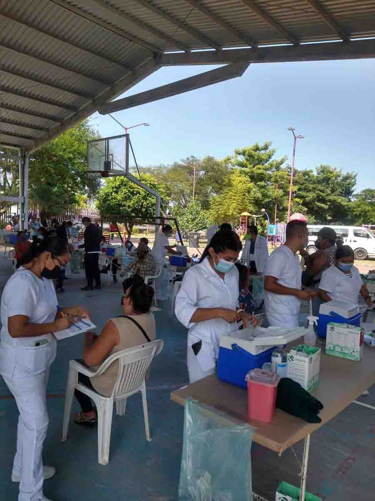 Inicia vacunación para rezagados en Puente de Ixtla