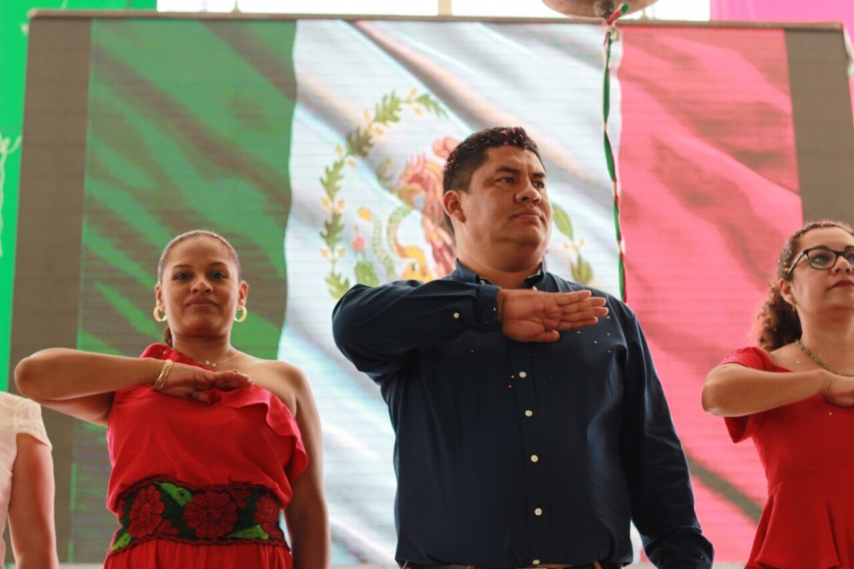 Francisco Sánchez encabeza festejos patrios en Yecapixtla