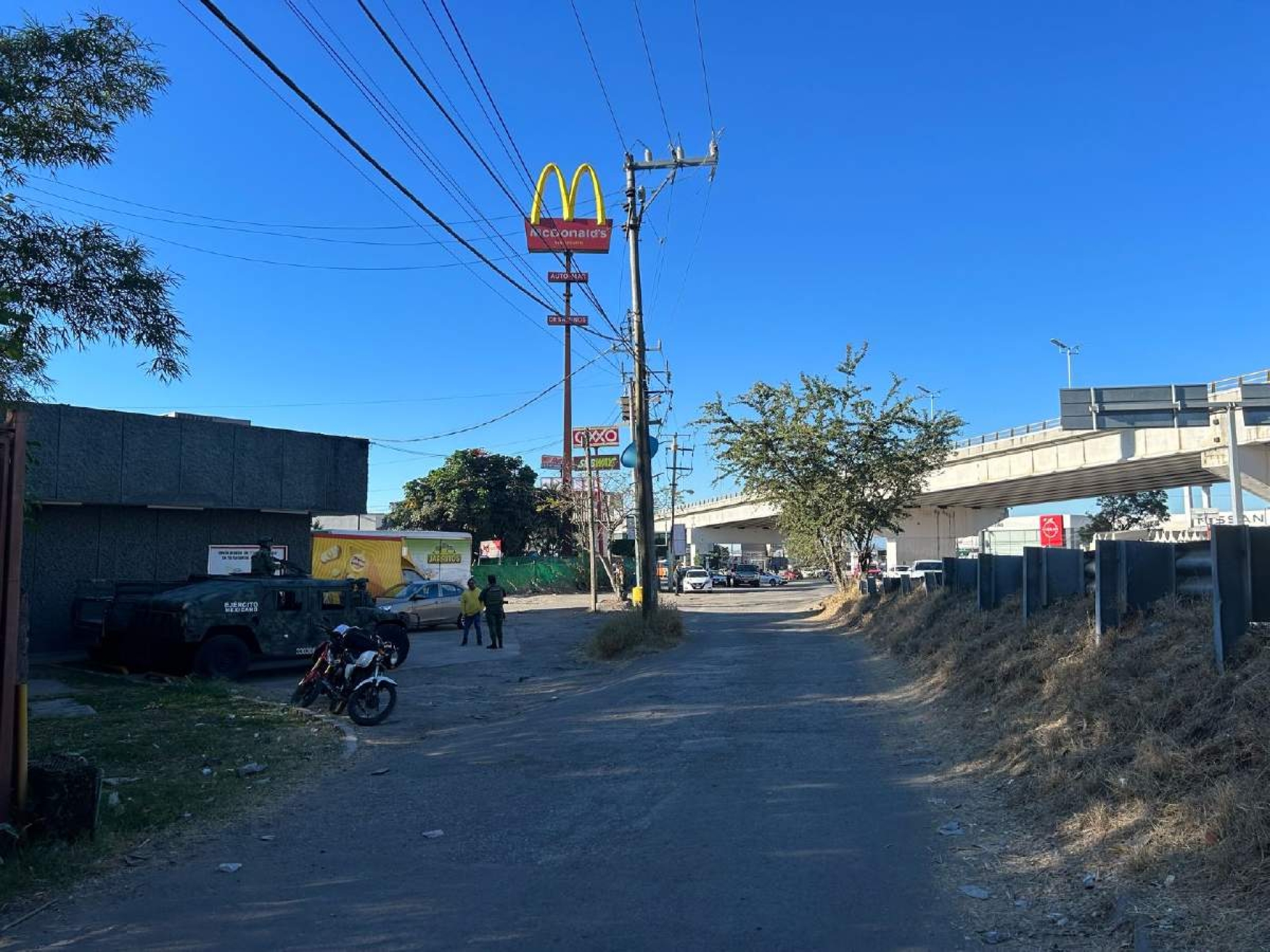 Tiran un cadáver en El Polvorín