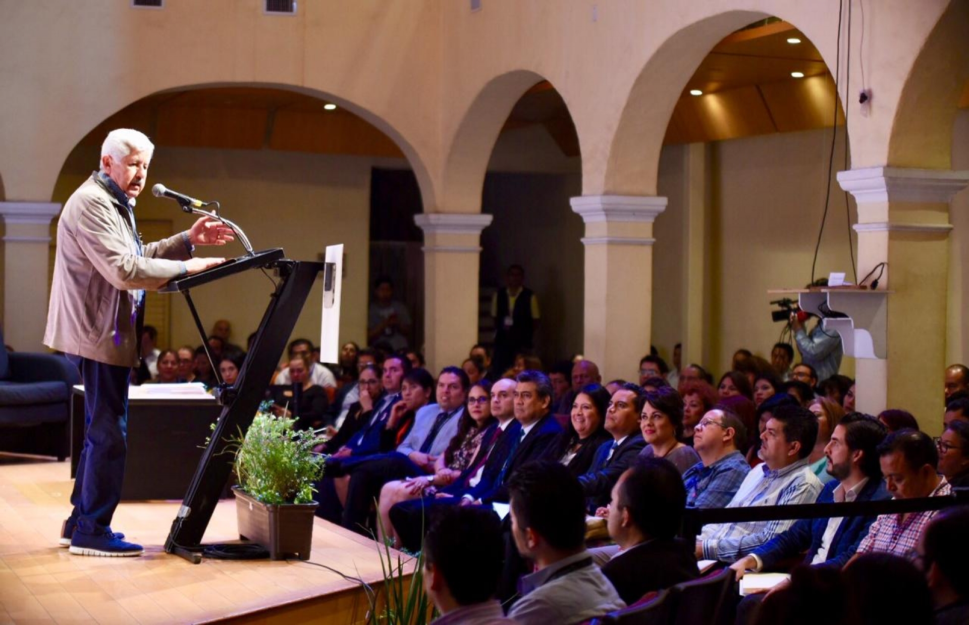 Llevan a cabo 'Diplomado en Administración Pública del Poder Ejecutivo'