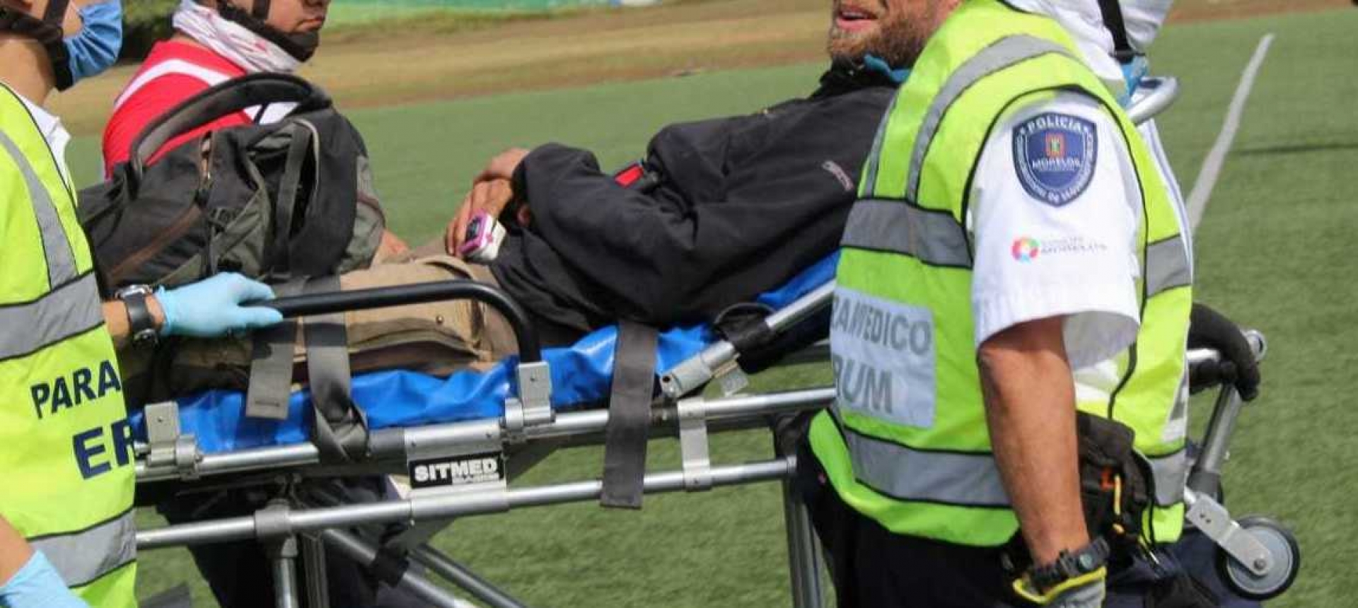 Rescatan a turista alemán que cayó en una cañada, en Tepoztlán