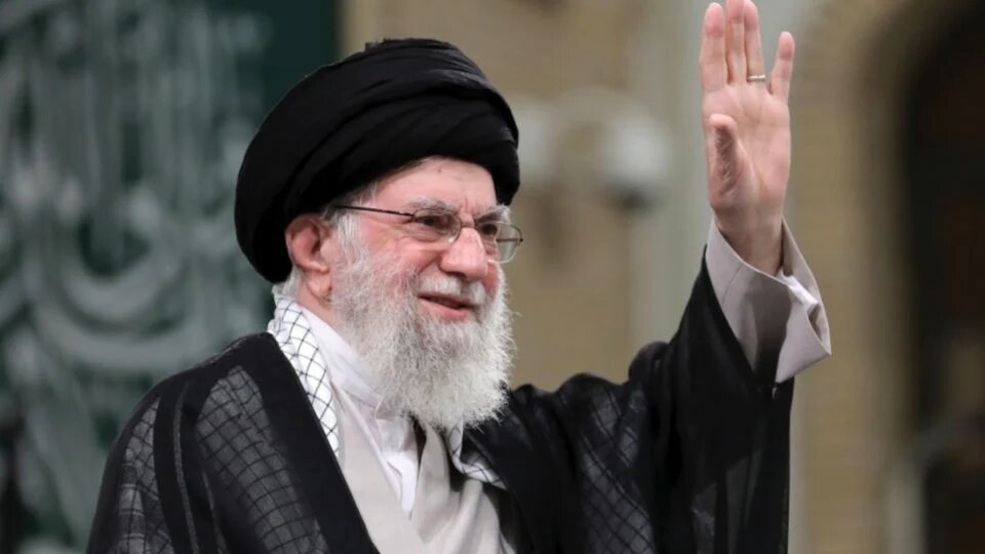 Irán amenaza a EU e Israel con 'respuesta aplastante' tras ataques militares