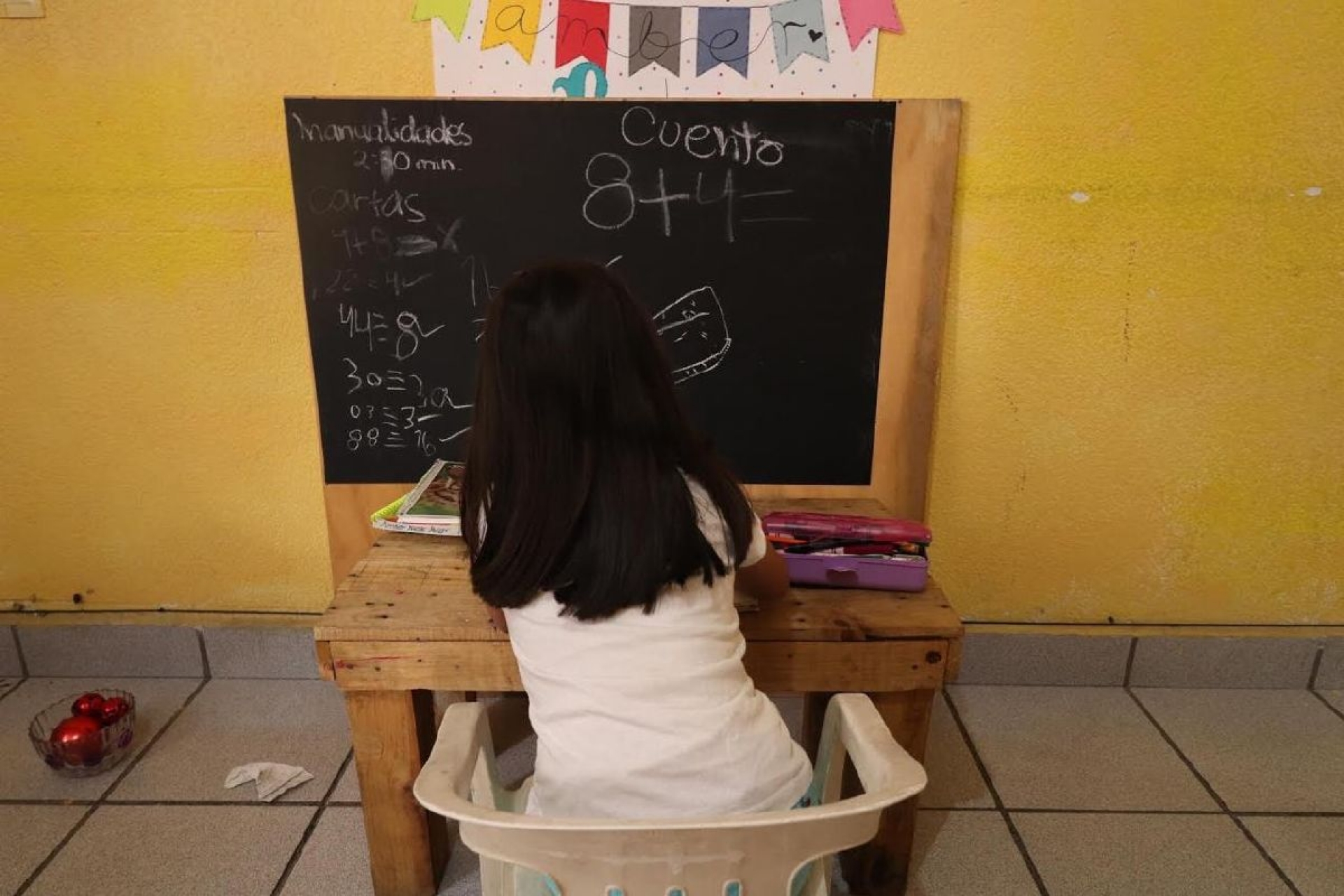 Regresarán estudiantes a clases el 11 de enero