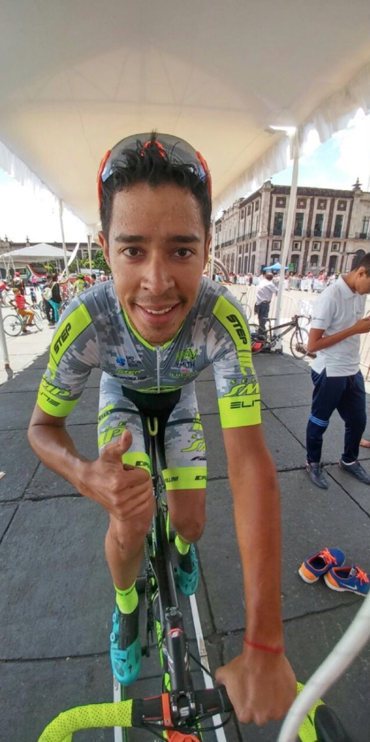 Conquista Uri Martins el Estado de México