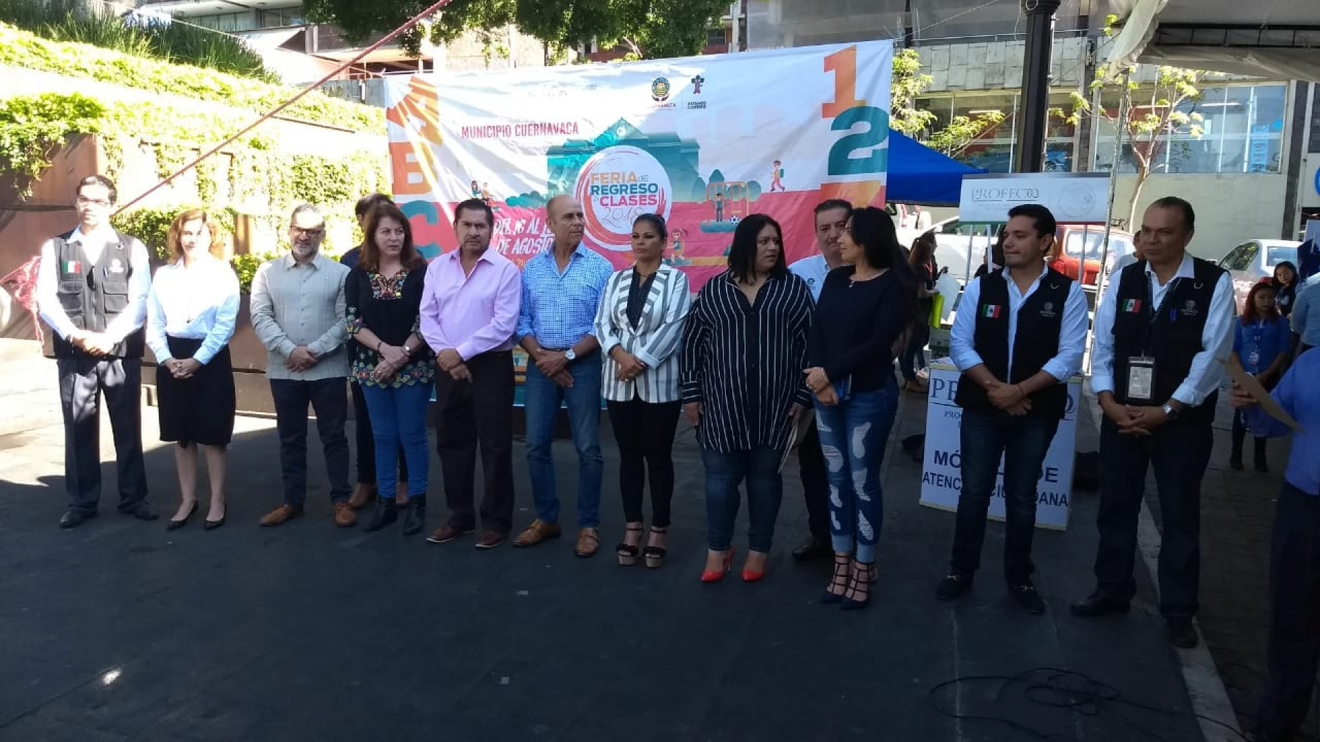 Instalan feria de útiles escolares en Cuernavaca