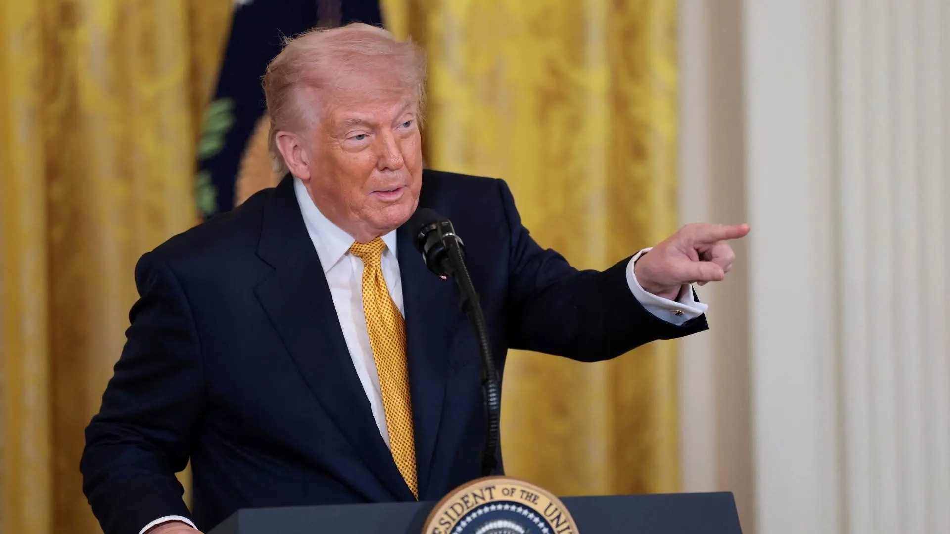 Trump advierte que EU actuará contra cárteles si otros países no lo hacen