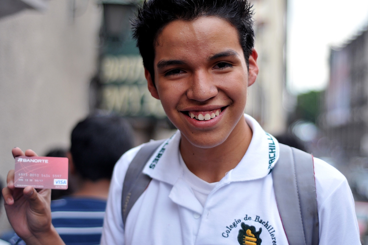 Depositarán Beca Salario a estudiantes de educación media superior