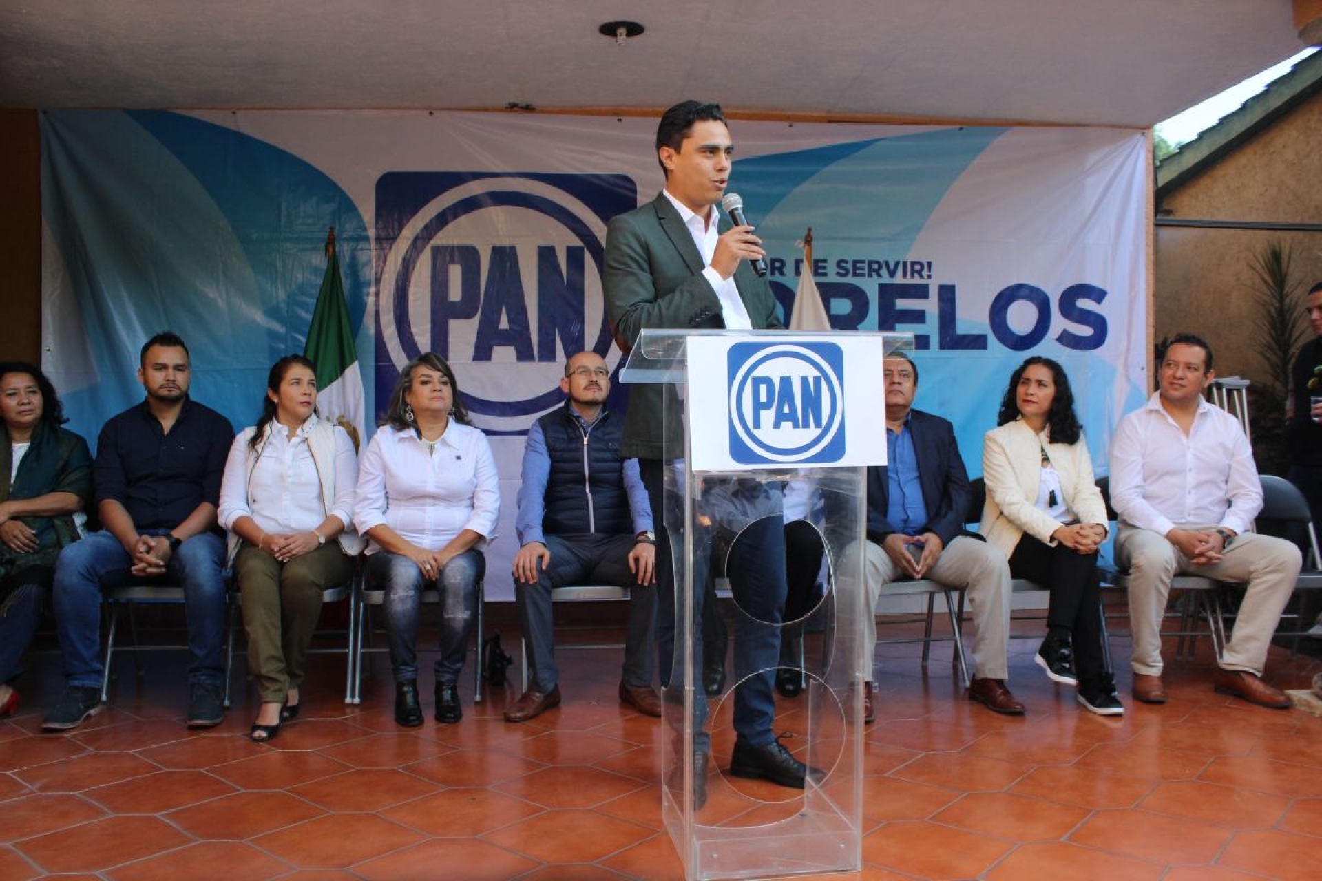 Retoma Martínez Terrazas la dirigencia del PAN
