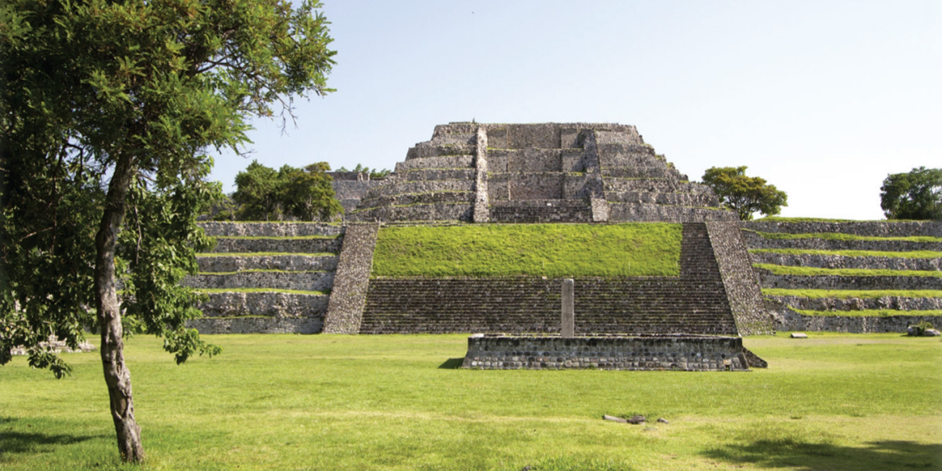 Explora Xochicalco: Un tesoro arqueológico en Morelos
