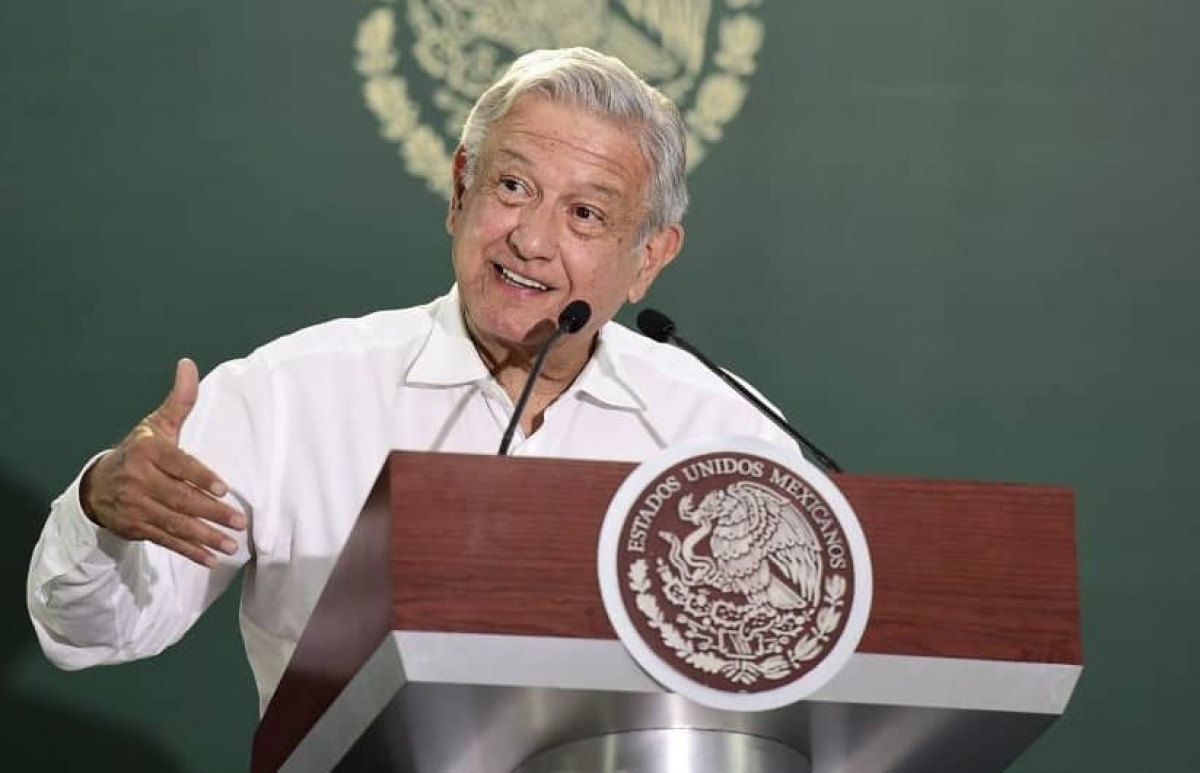 AMLO pide clases presenciales ‘llueva, truene o relampaguee’