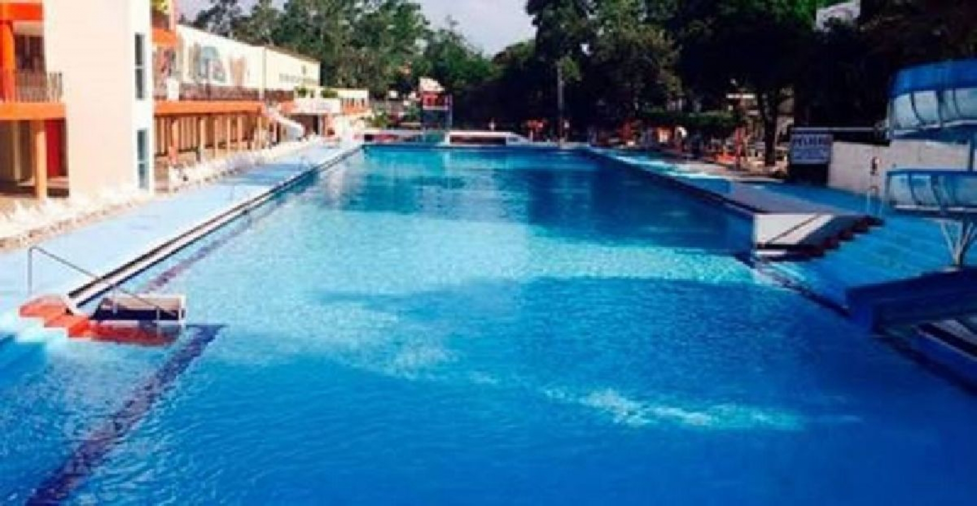 Desconocen trabajadores al director del balneario “Agua Hedionda”