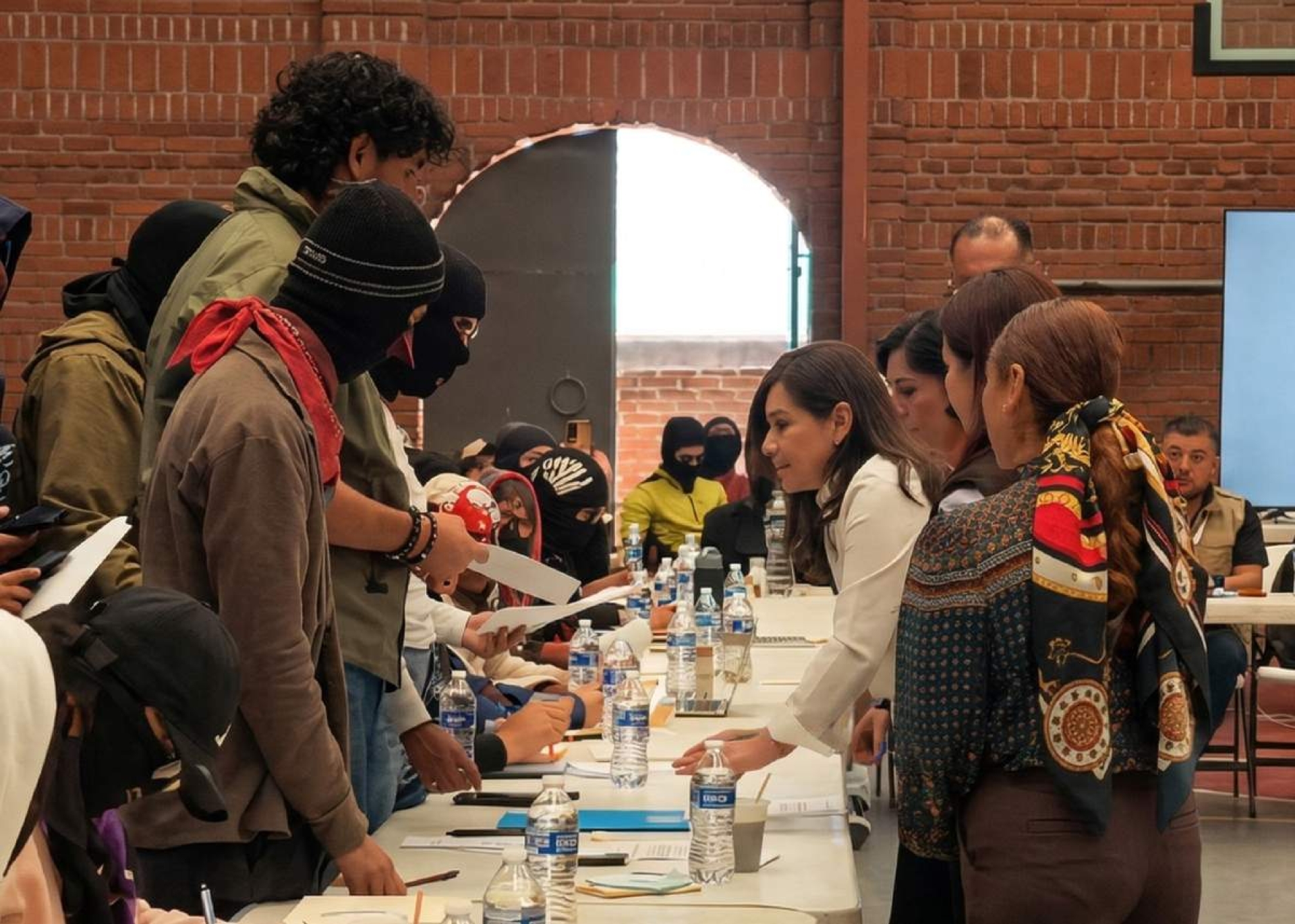 Seguirán clases virtuales en la UAEM