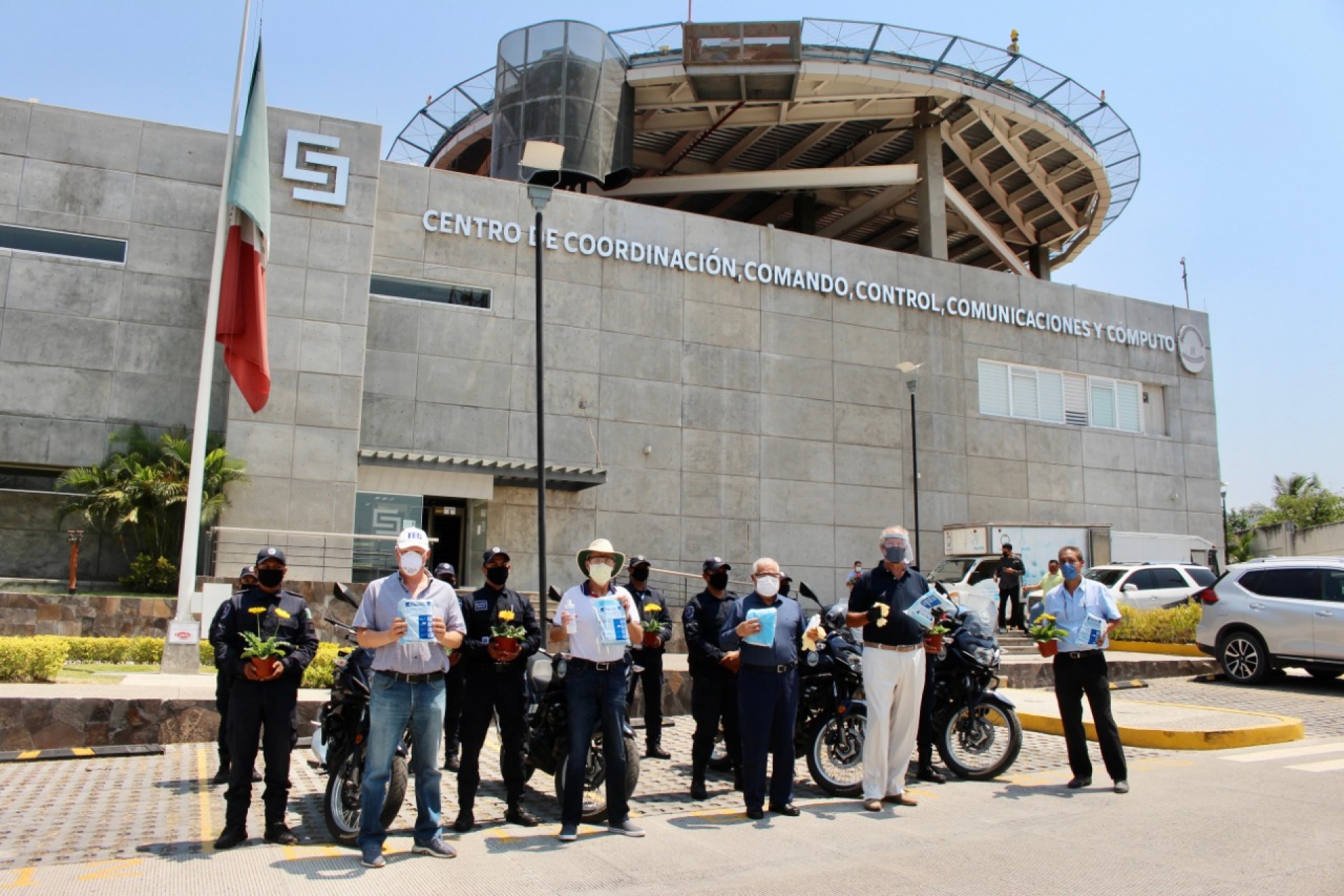 Recibe CES donativo de equipos de protección personal