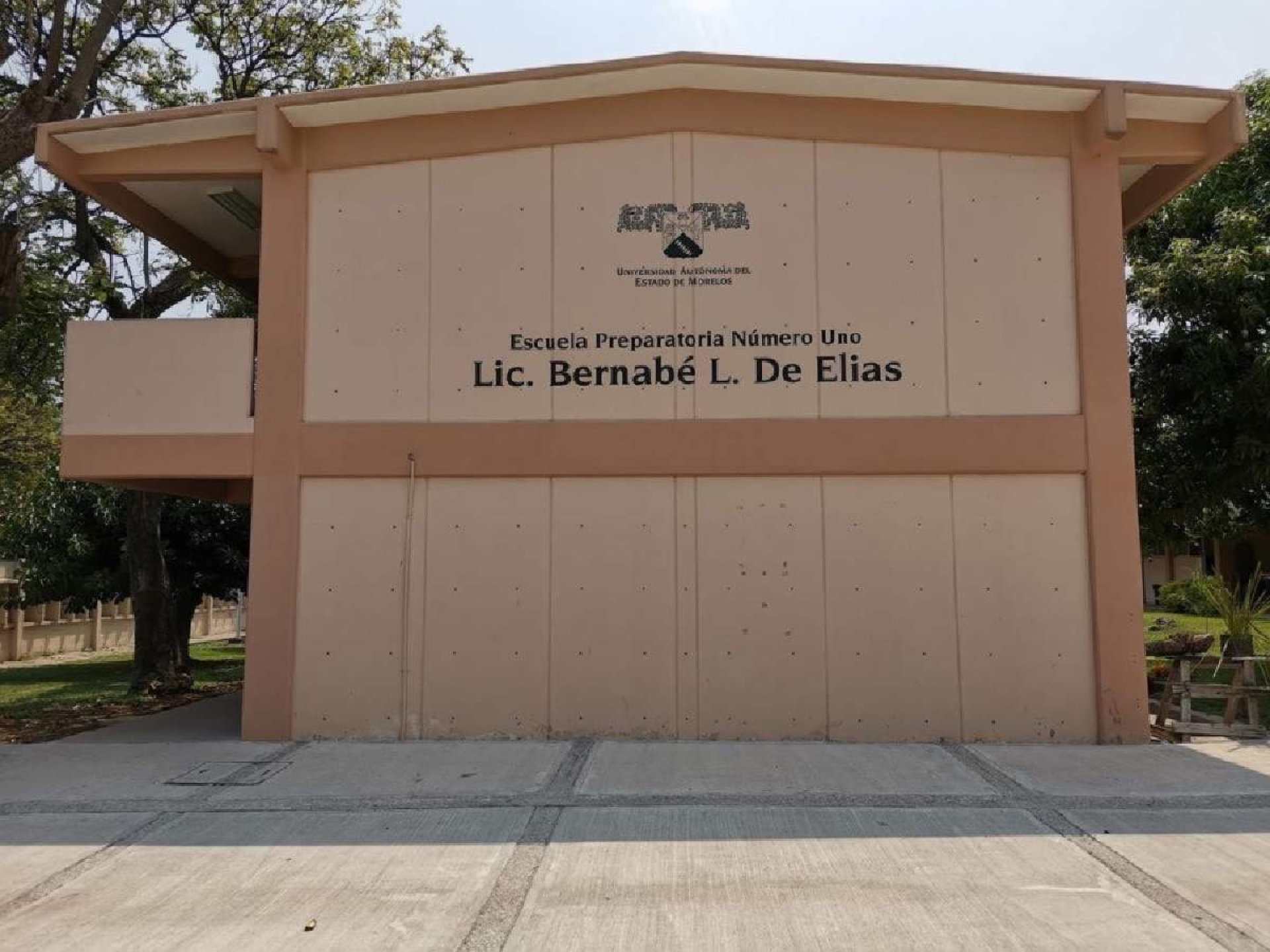 Solicitan horario de salida con luz del día en la Preparatoria 1