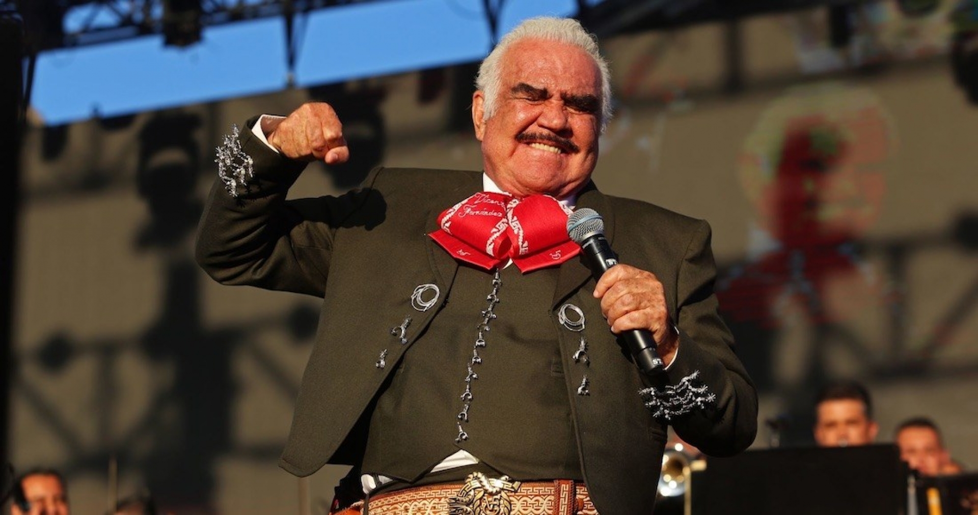VIDEO: ¡Regresa a la música! Vicente Fernández estrena álbum "A mis 80's"