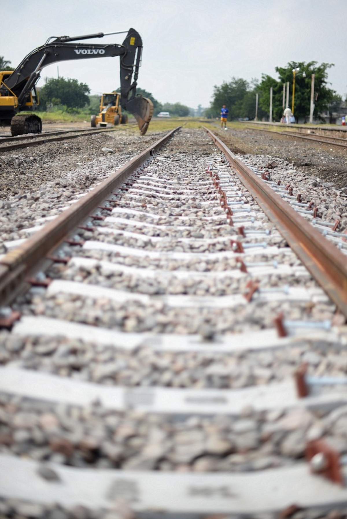 Autorizan ampliar plazo para rehabilitación de vías de ferrocarril en la zona oriente