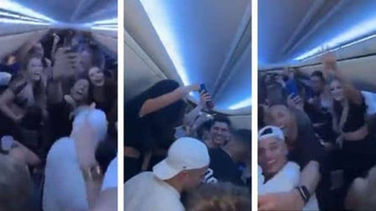 "Influencers" arman fiesta en pleno vuelo de avión