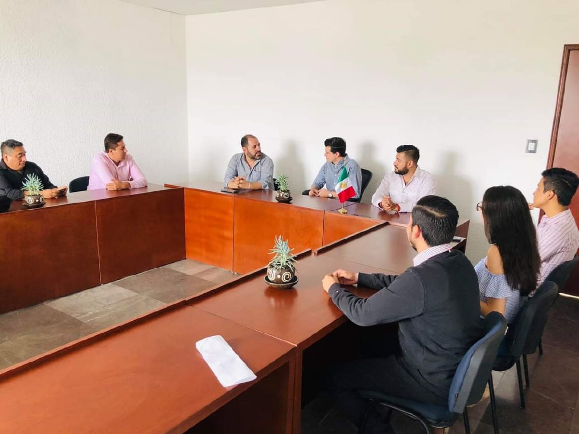 Se reúnen autoridades de Yecapixtla con personal del Impajoven