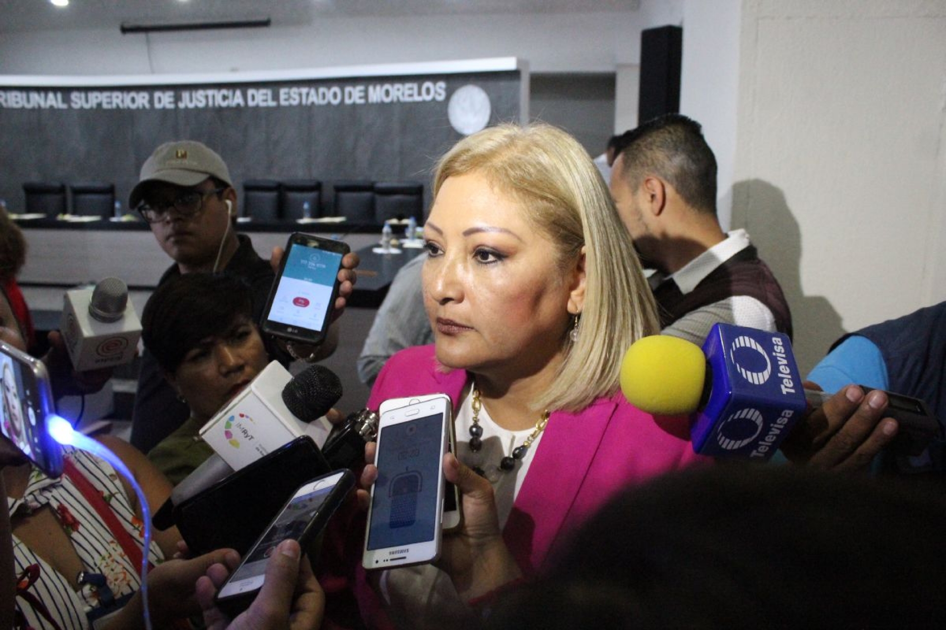 Publican decreto que deja fuera a María del Carmen Cuevas