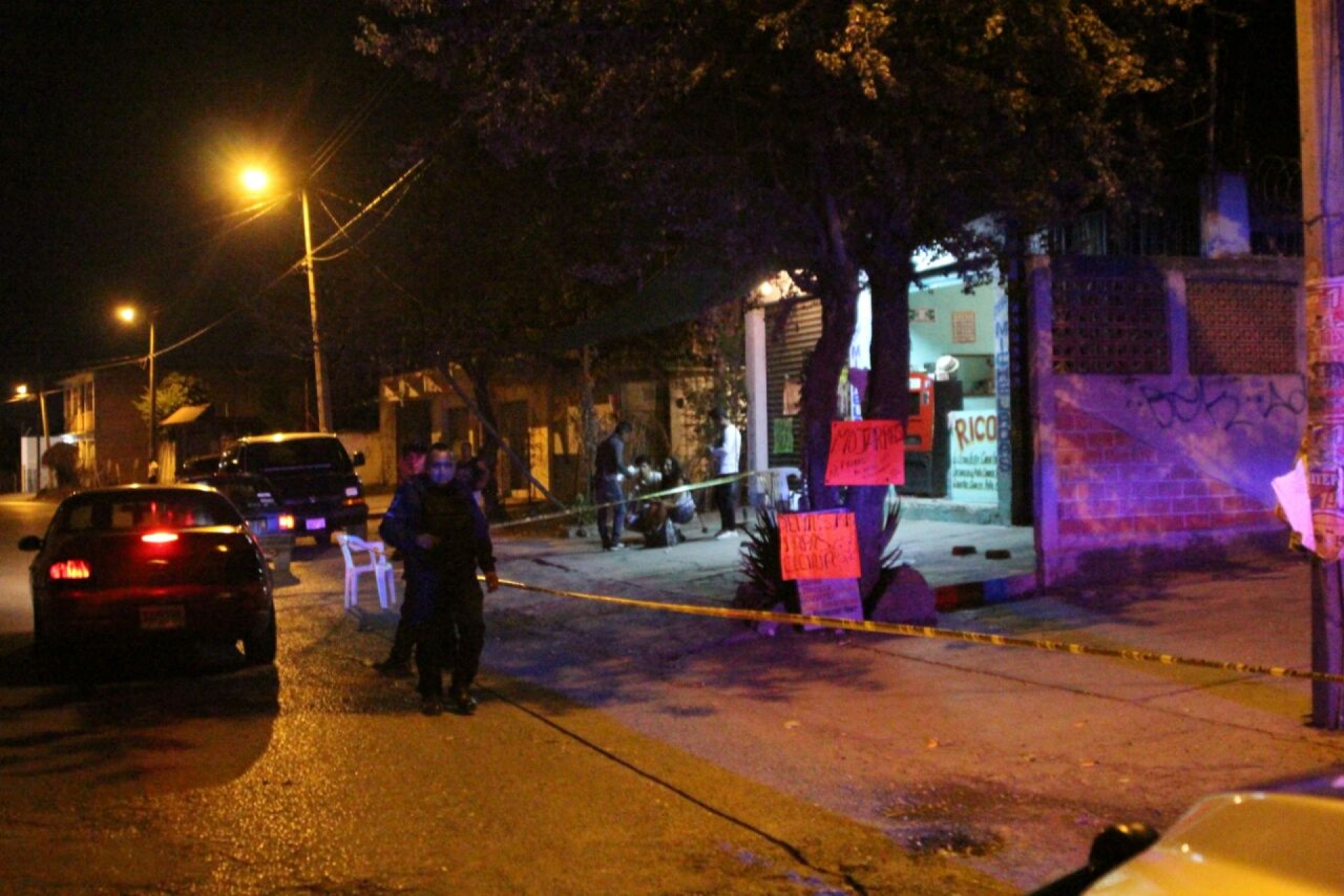 Acribillan a balazos a comensales en Xochitepec