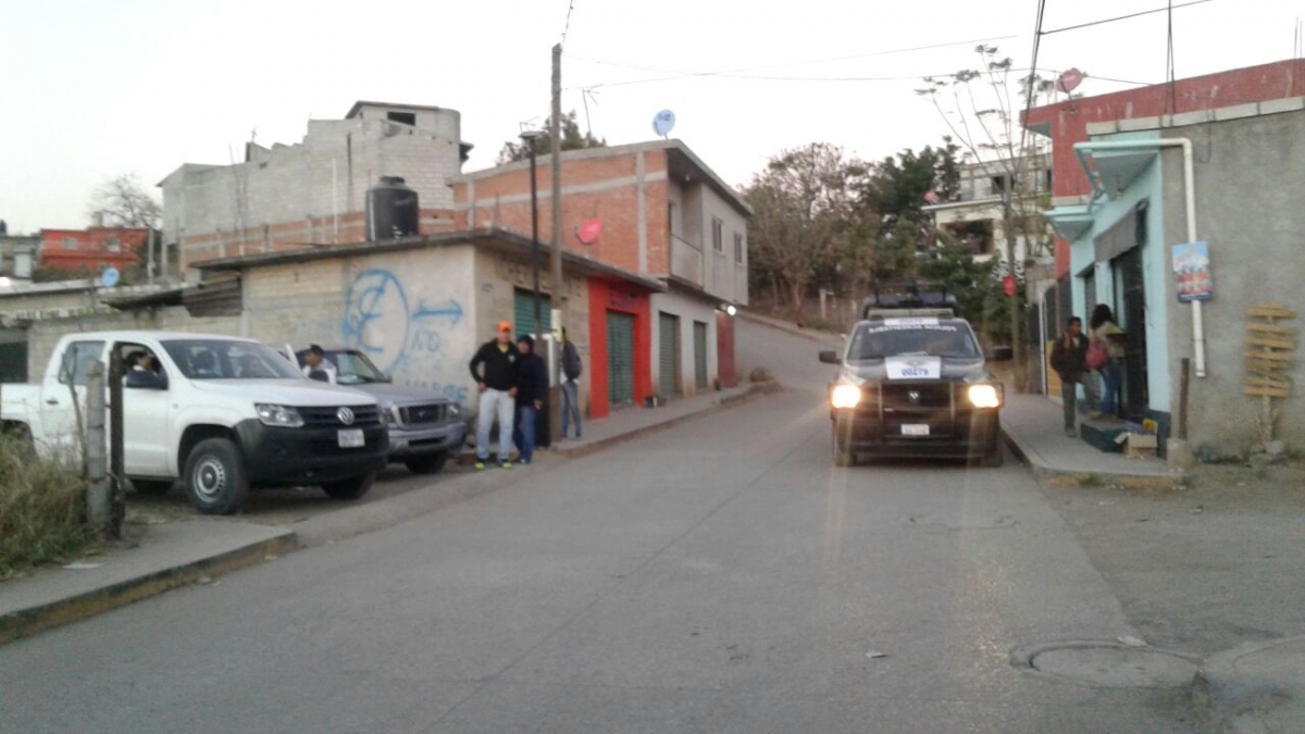 Abandonan a una mujer y a un hombre sin vida
