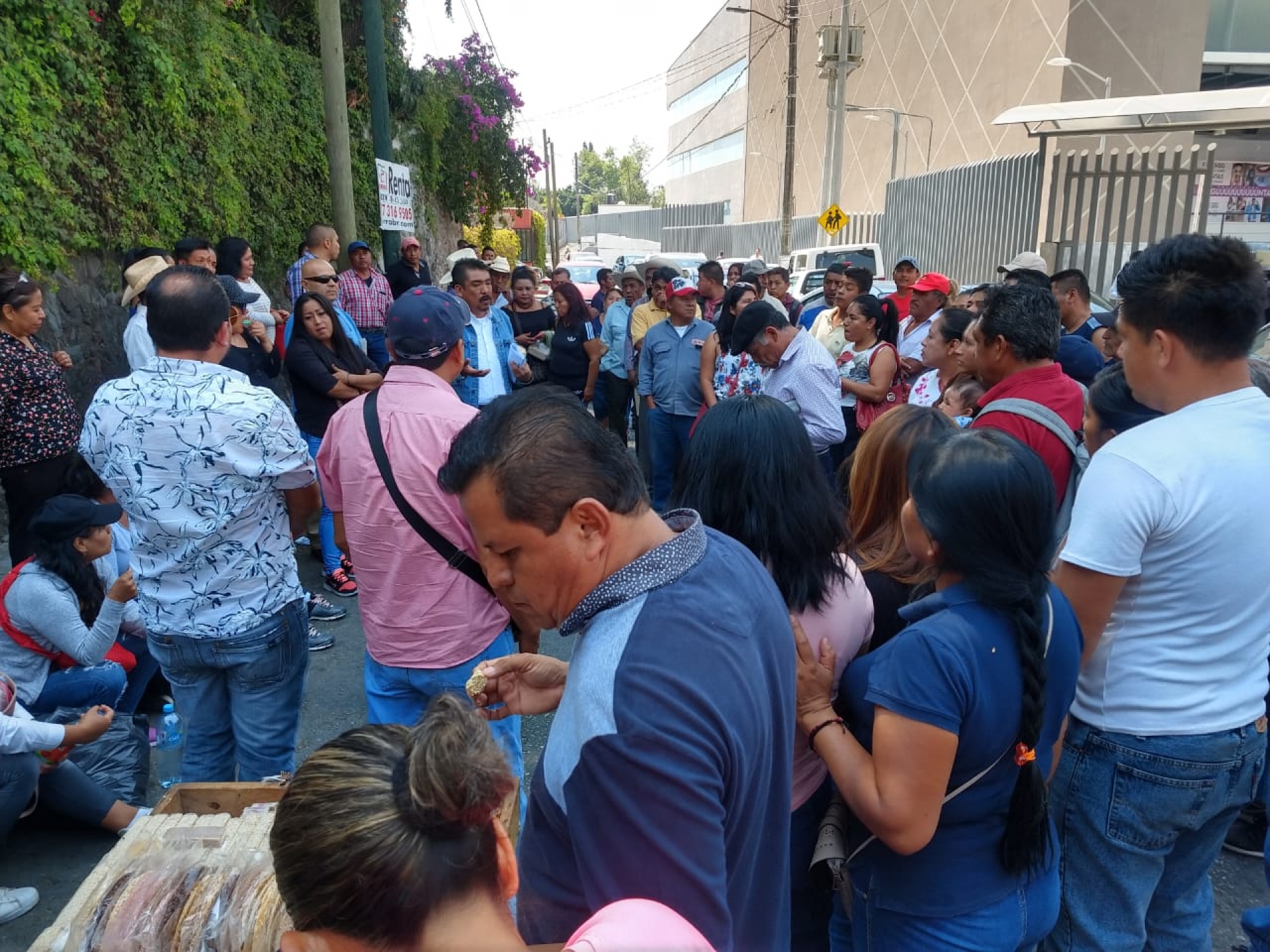 Habitantes de Xoxocotla se manifestaron en el Congreso del estado